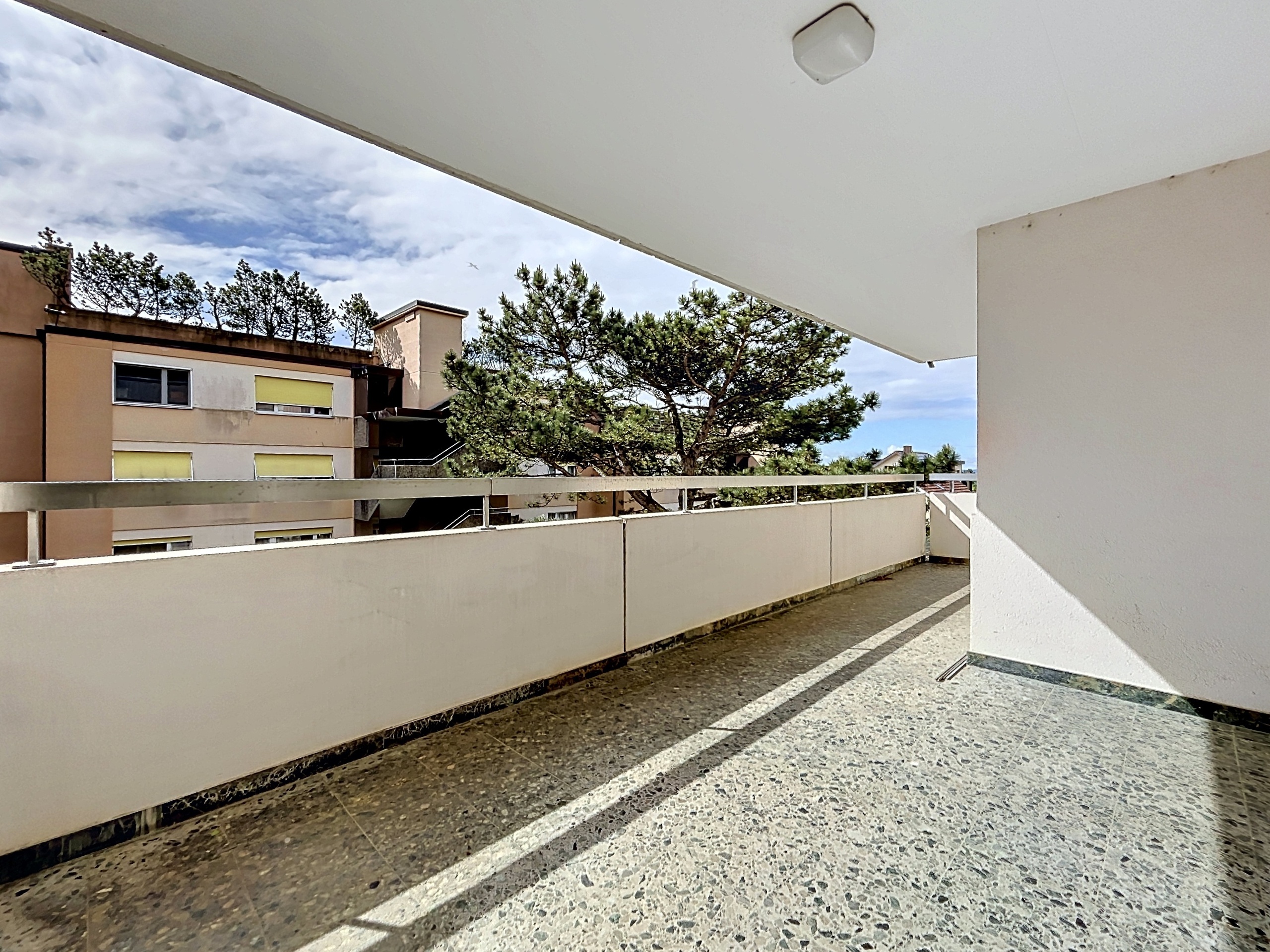 Vista esteriore 1