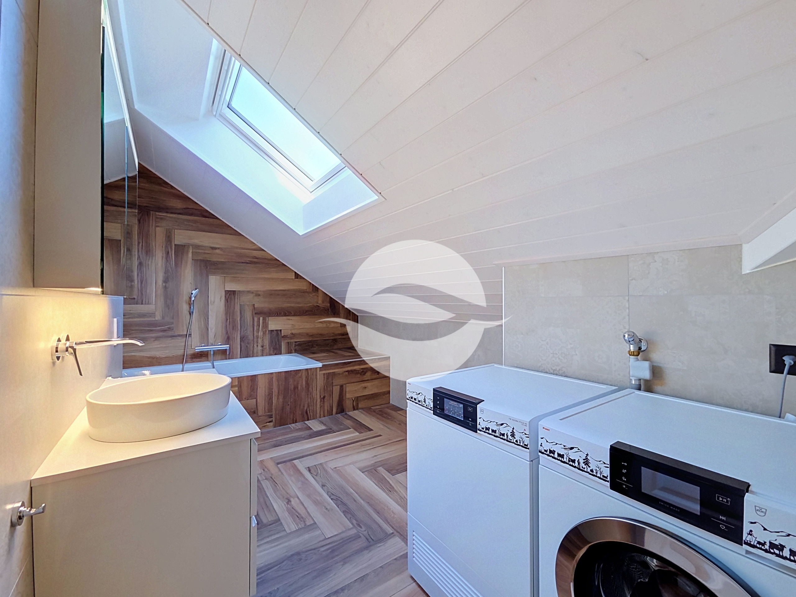 Interior view 9