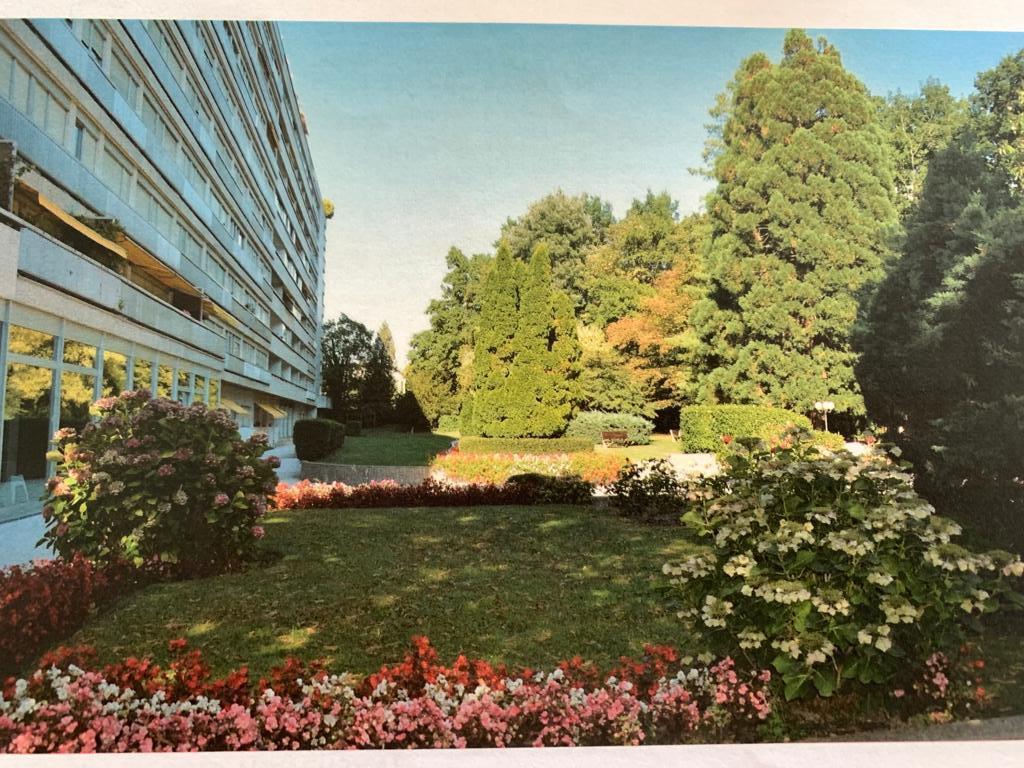 Exterior view 2
