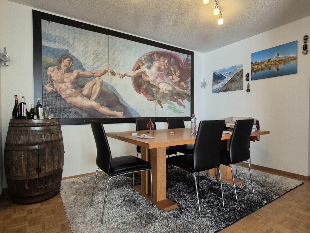 Essbereich im Korridor