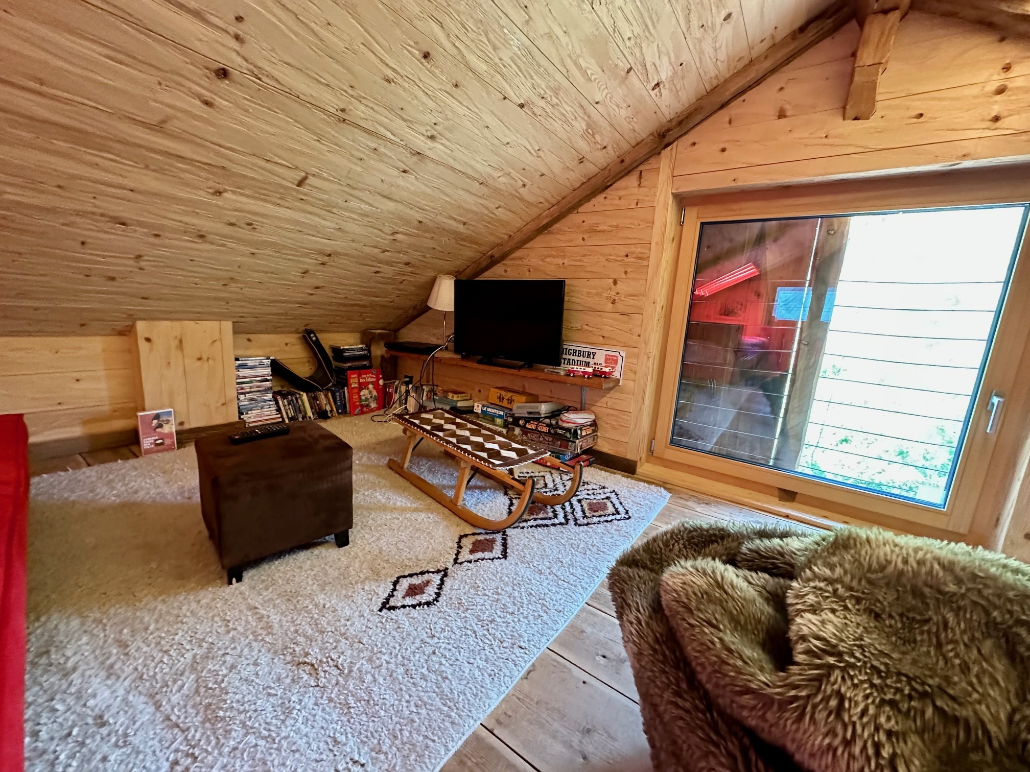 Interior view 4