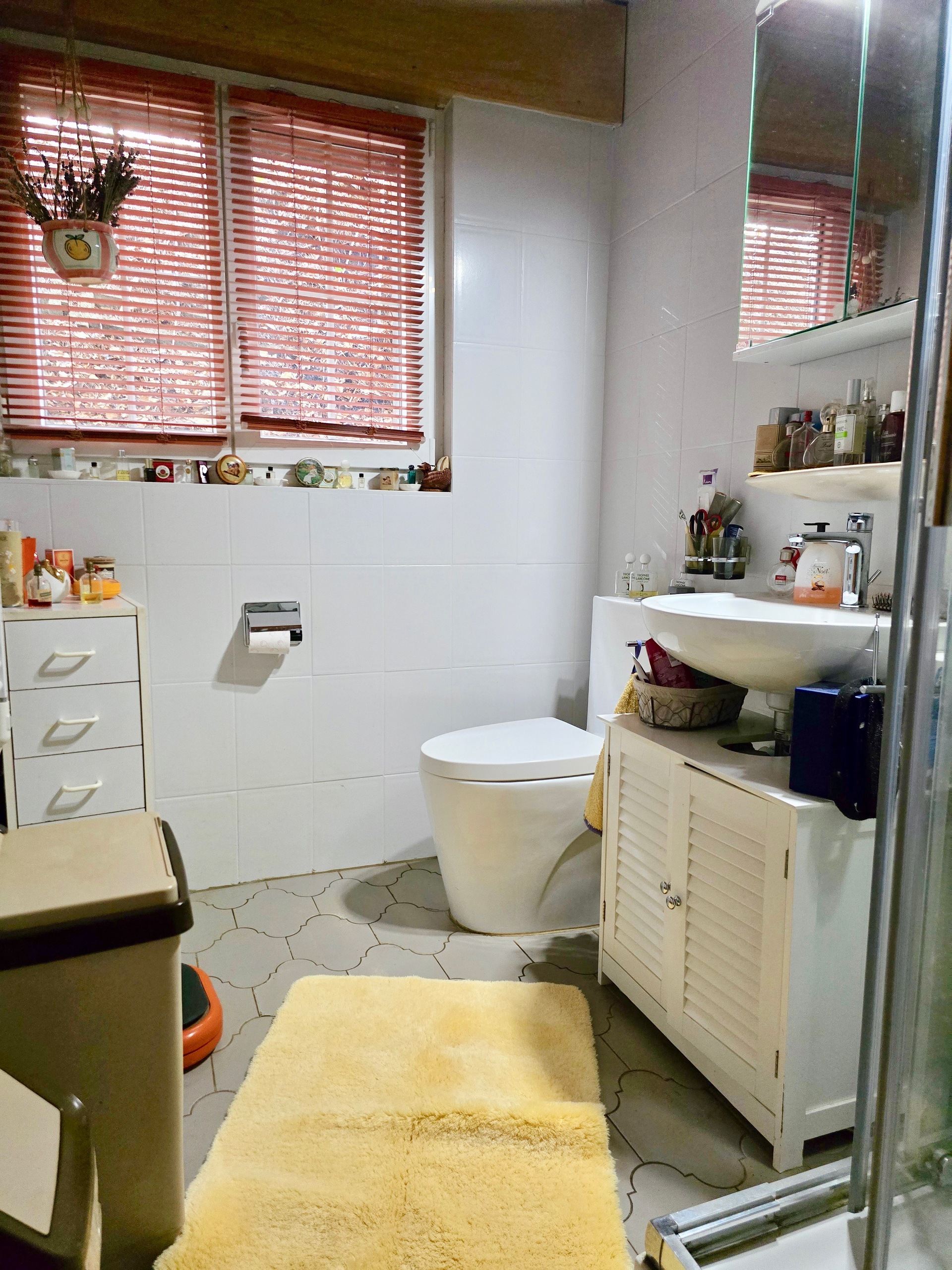 Interior view 2