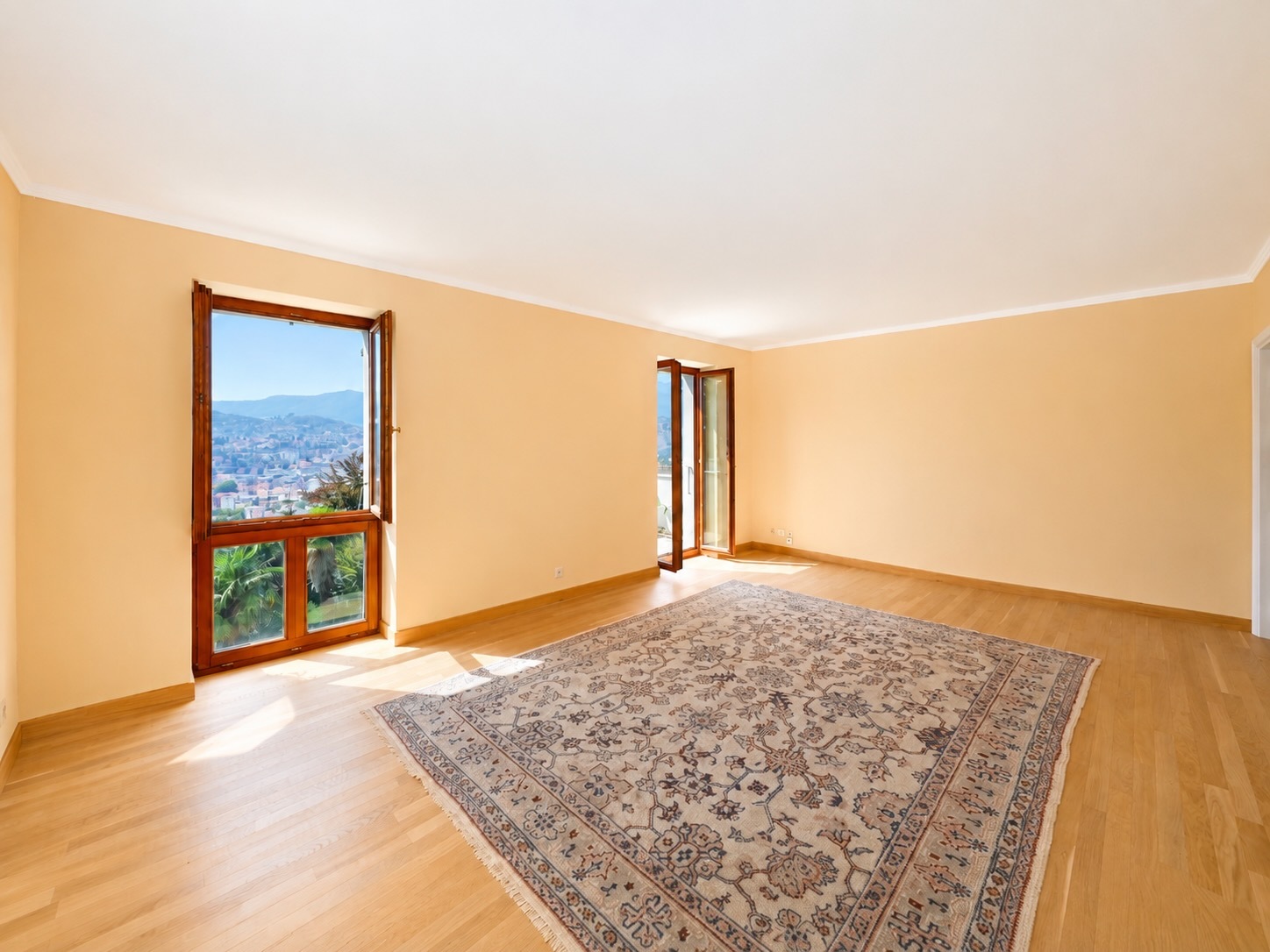 Interior view 2