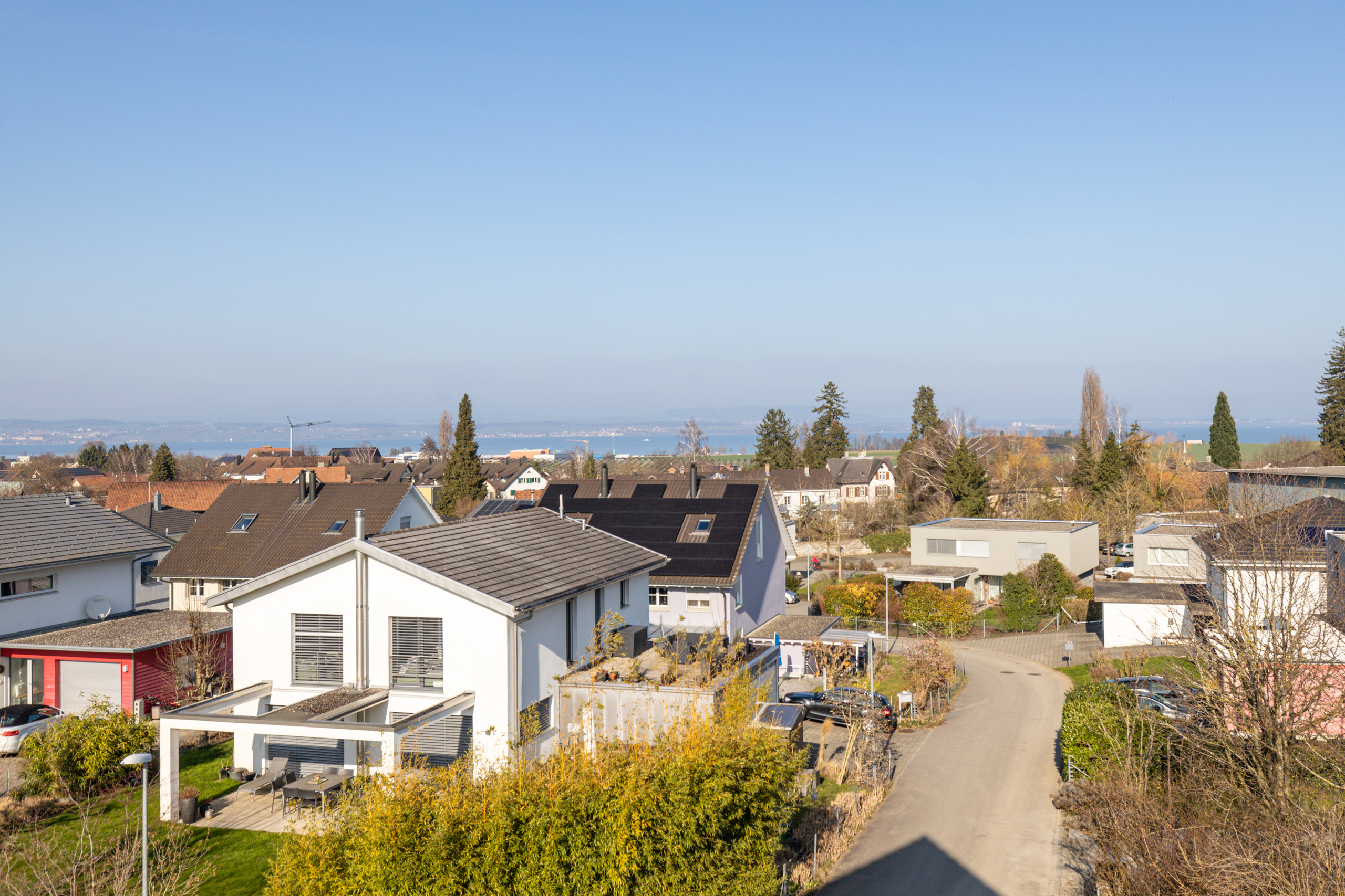 Der herrliche Panoramablick auf den See aus den oberen Etagen.