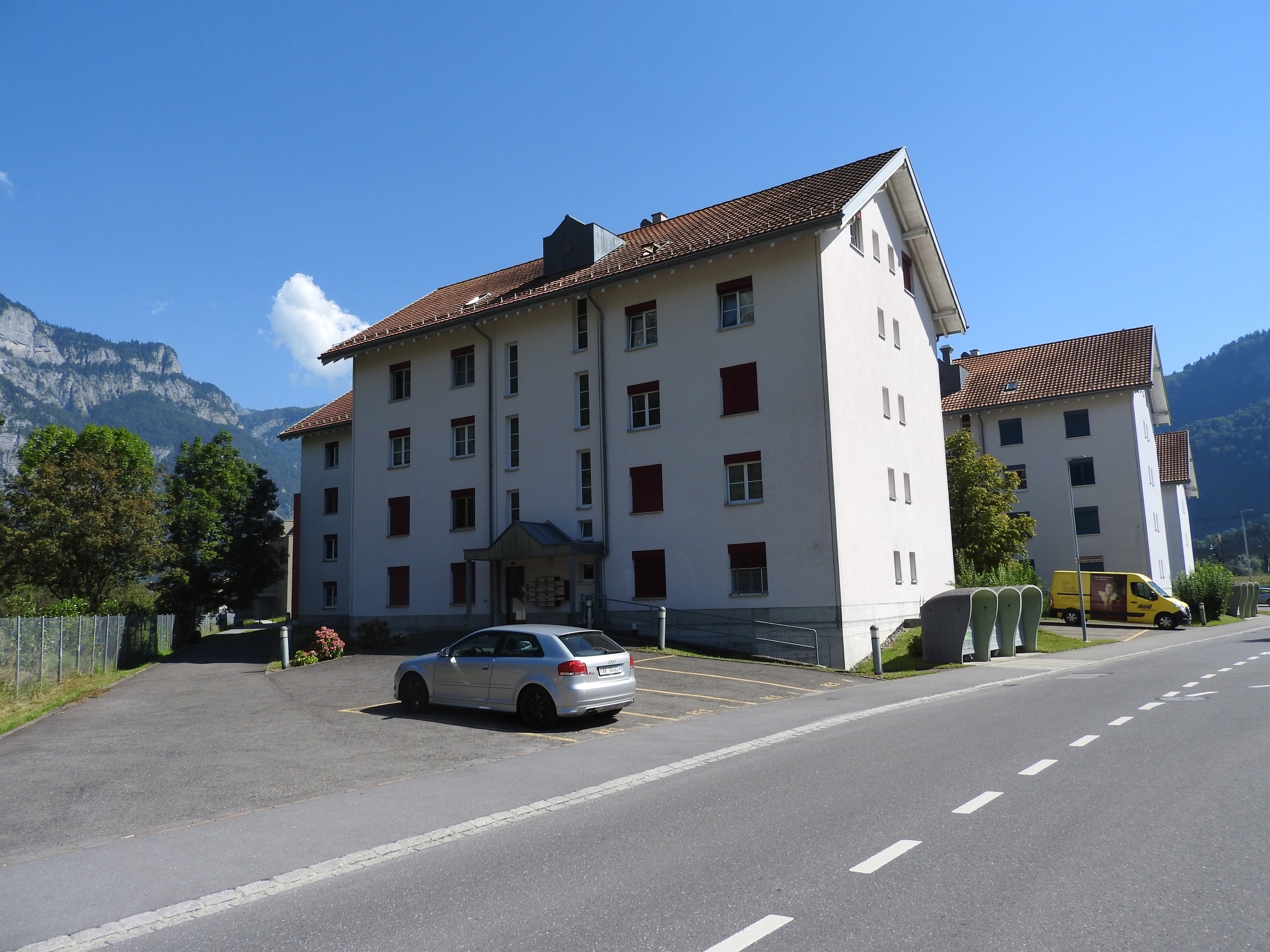Photo 2