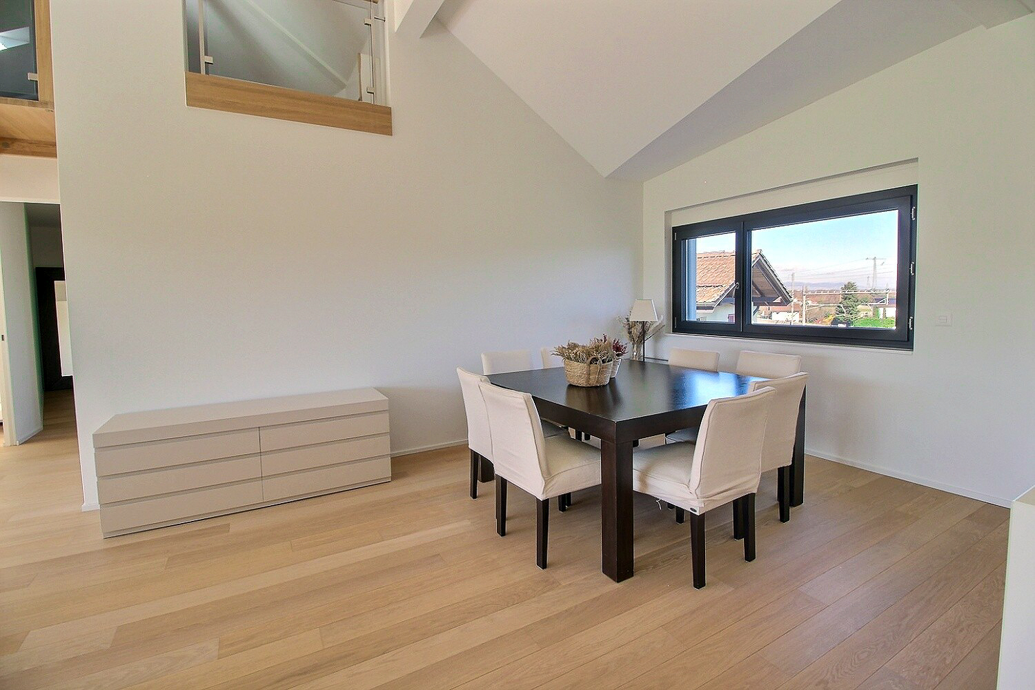 Interior view 2