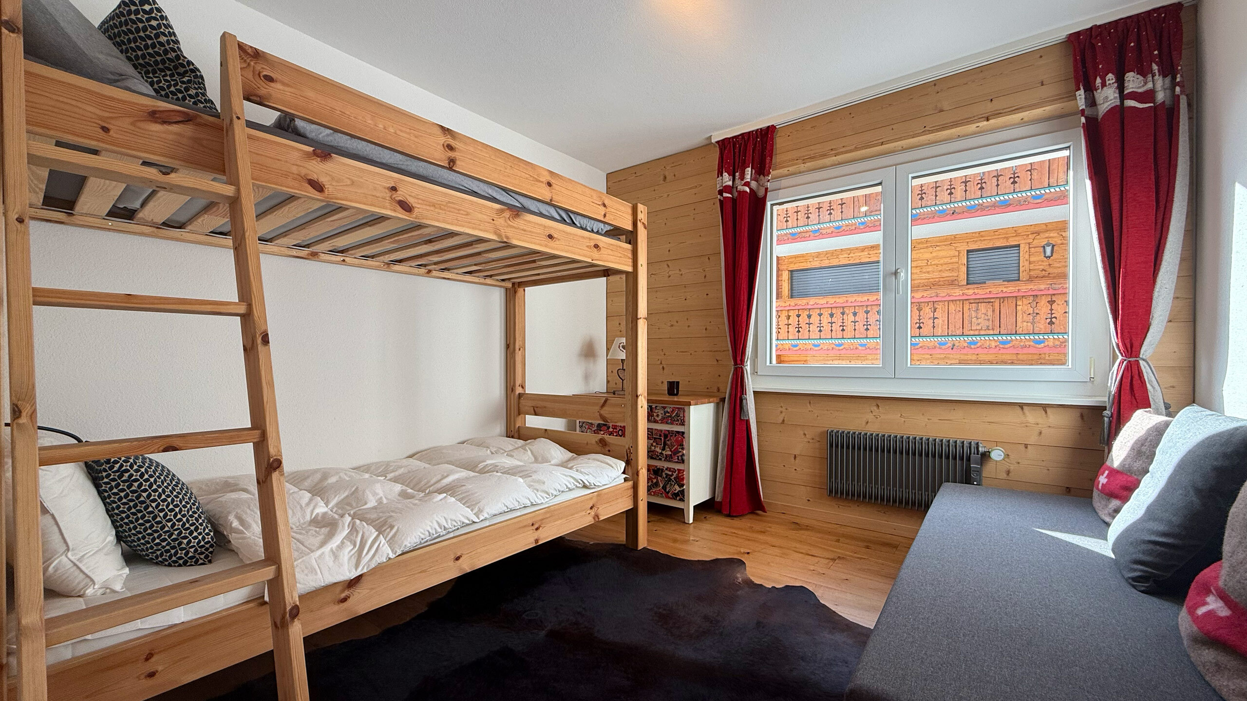 Secondary bedroom Secondary bedroom