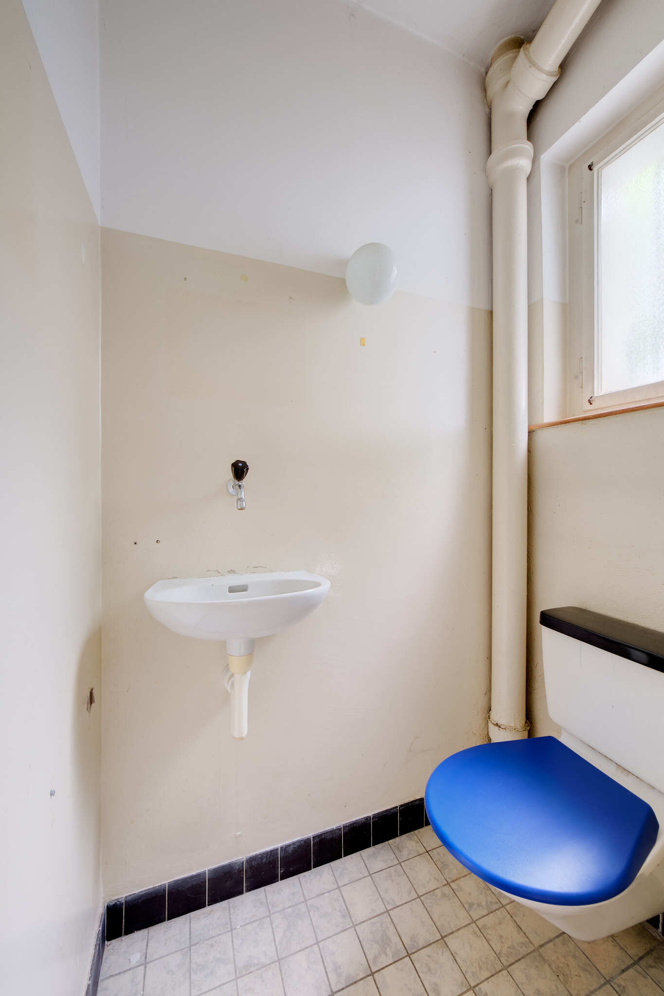 Gästetoilette im Eingangsbereich