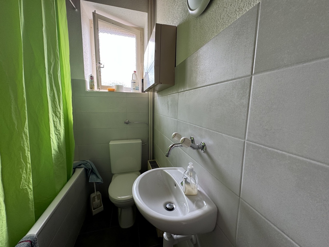 Logement 2ème étage et combles Logement 2ème étage et combles