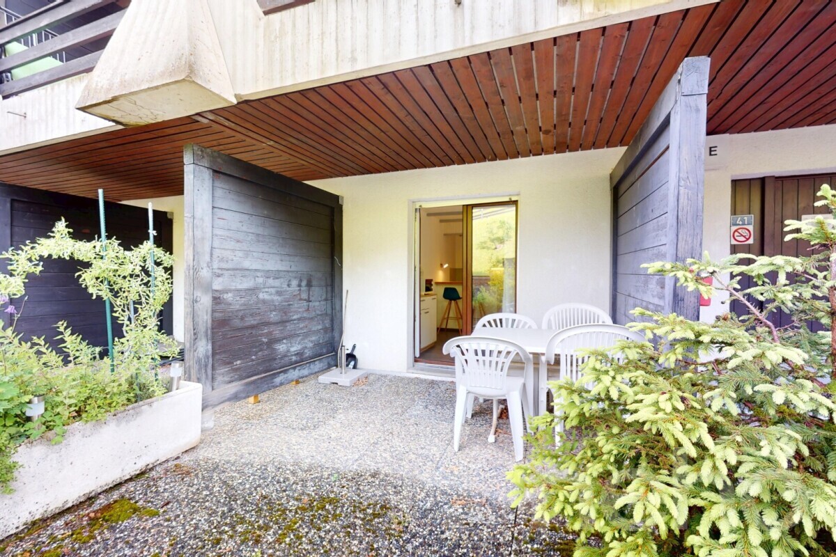 Photo 10