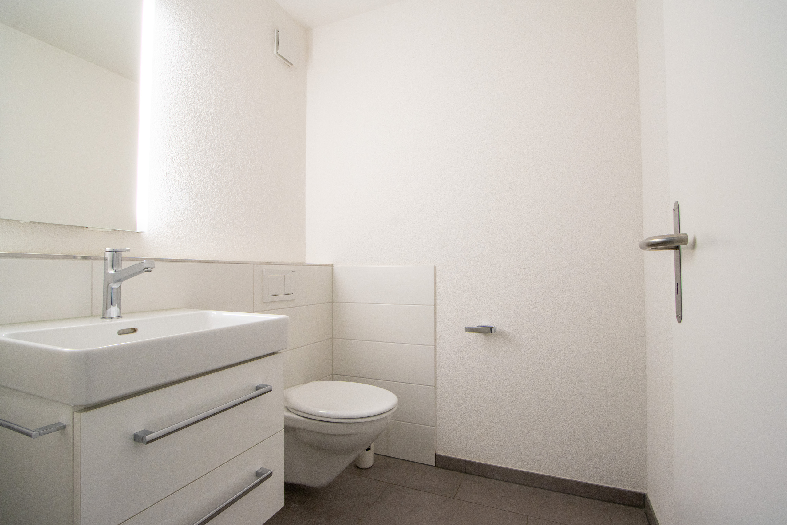 Sep. WC / Gäste WC Sep. WC / Gäste WC