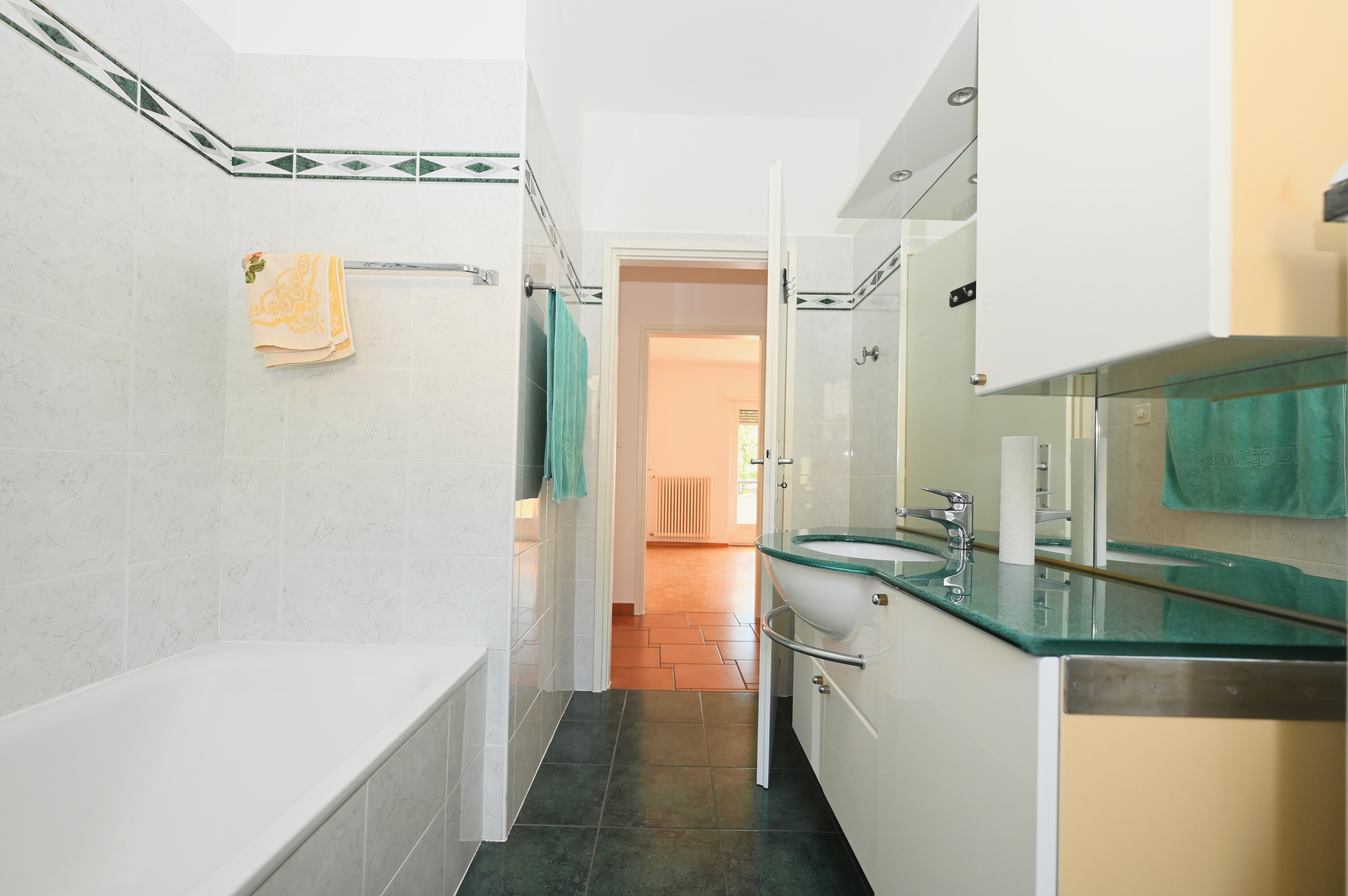 Interior view 12