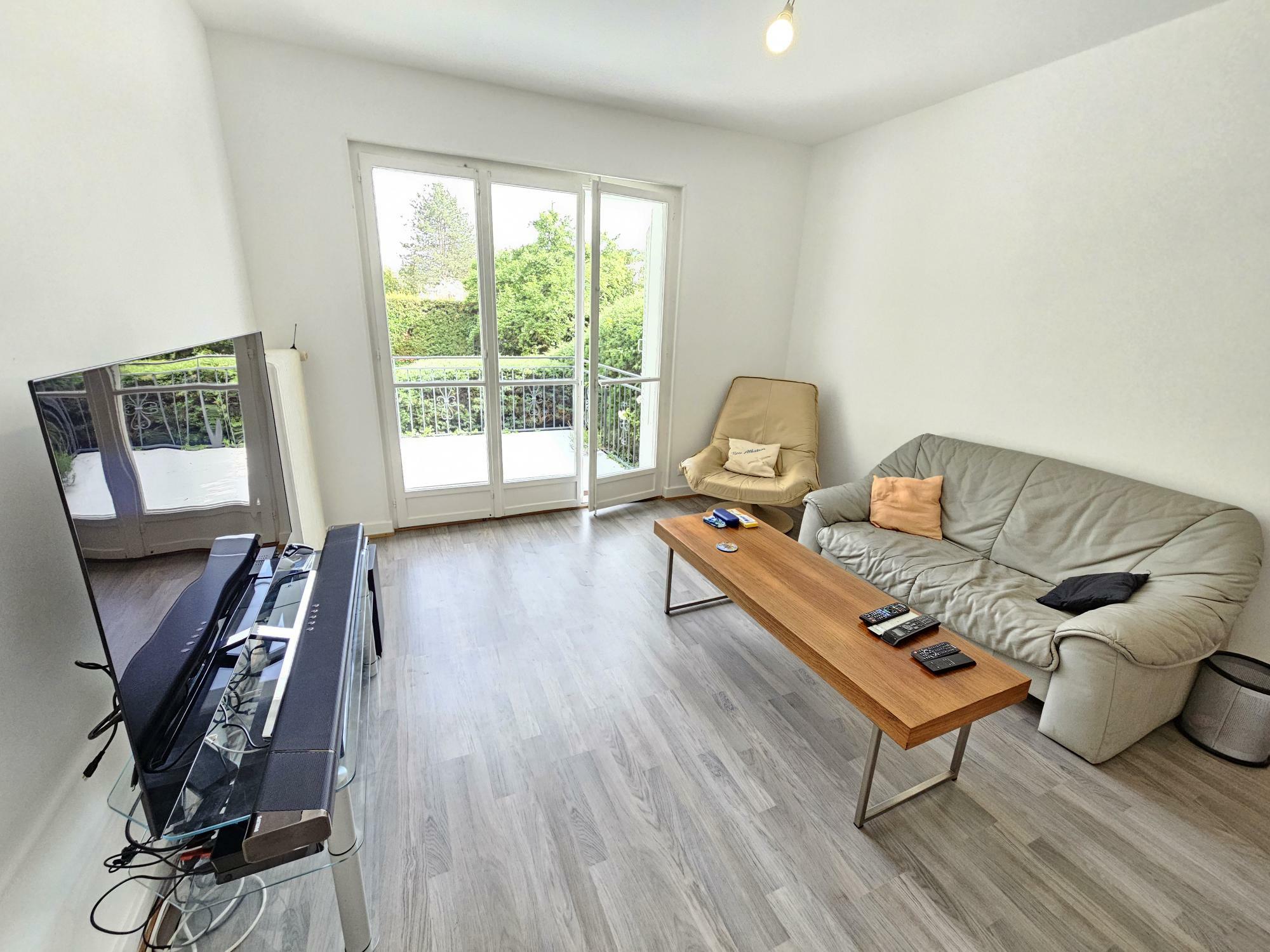 Interior view 11