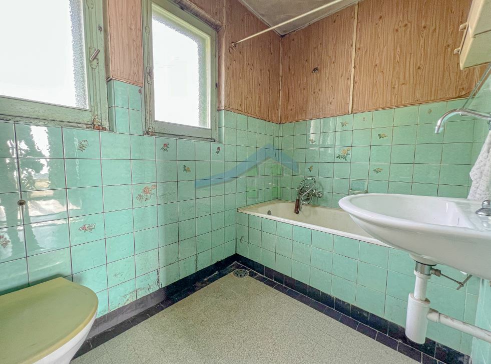 2ème étage (appartement de 3.5 pièces) - salle de bains