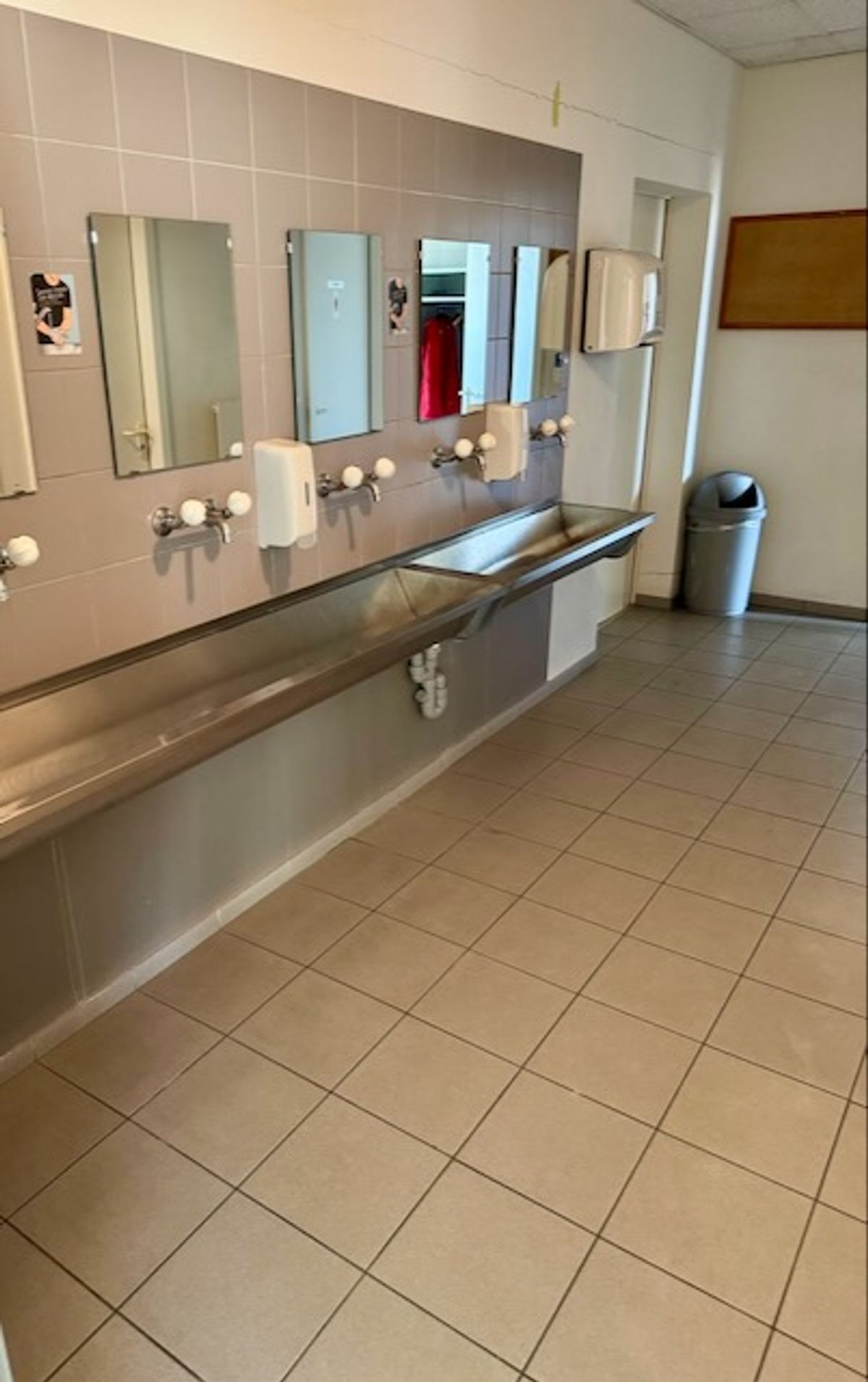 Picture 3