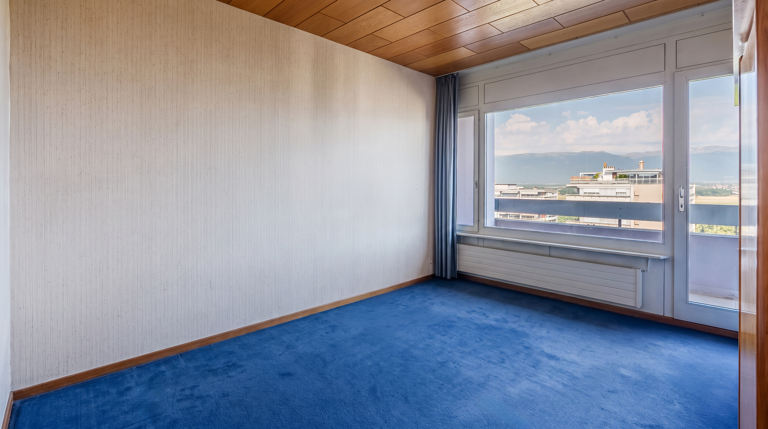 Interior view 3