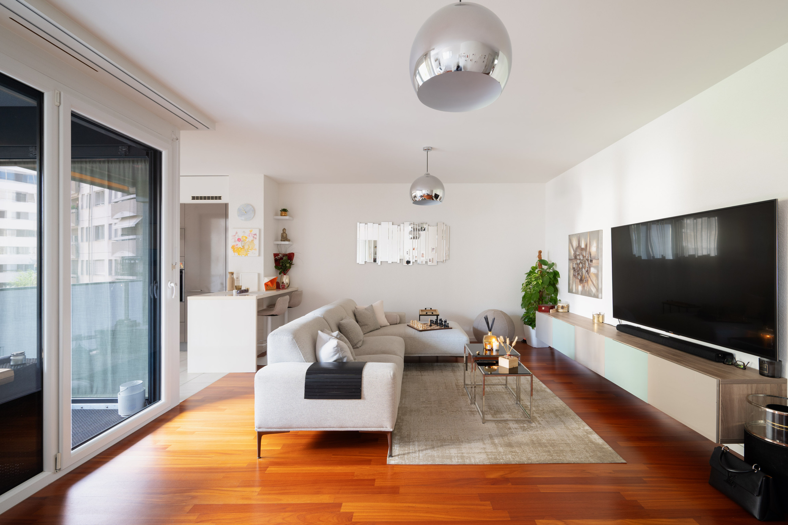 Interior view 5