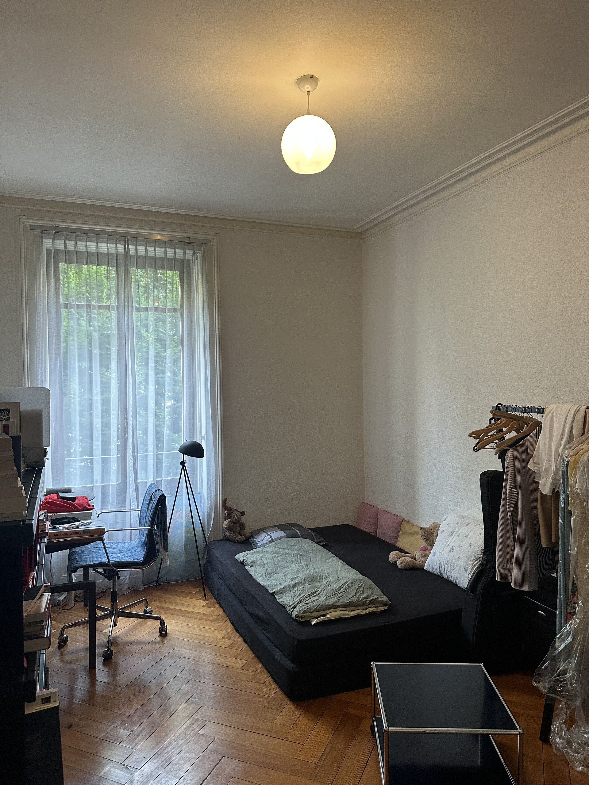 Interior view 4