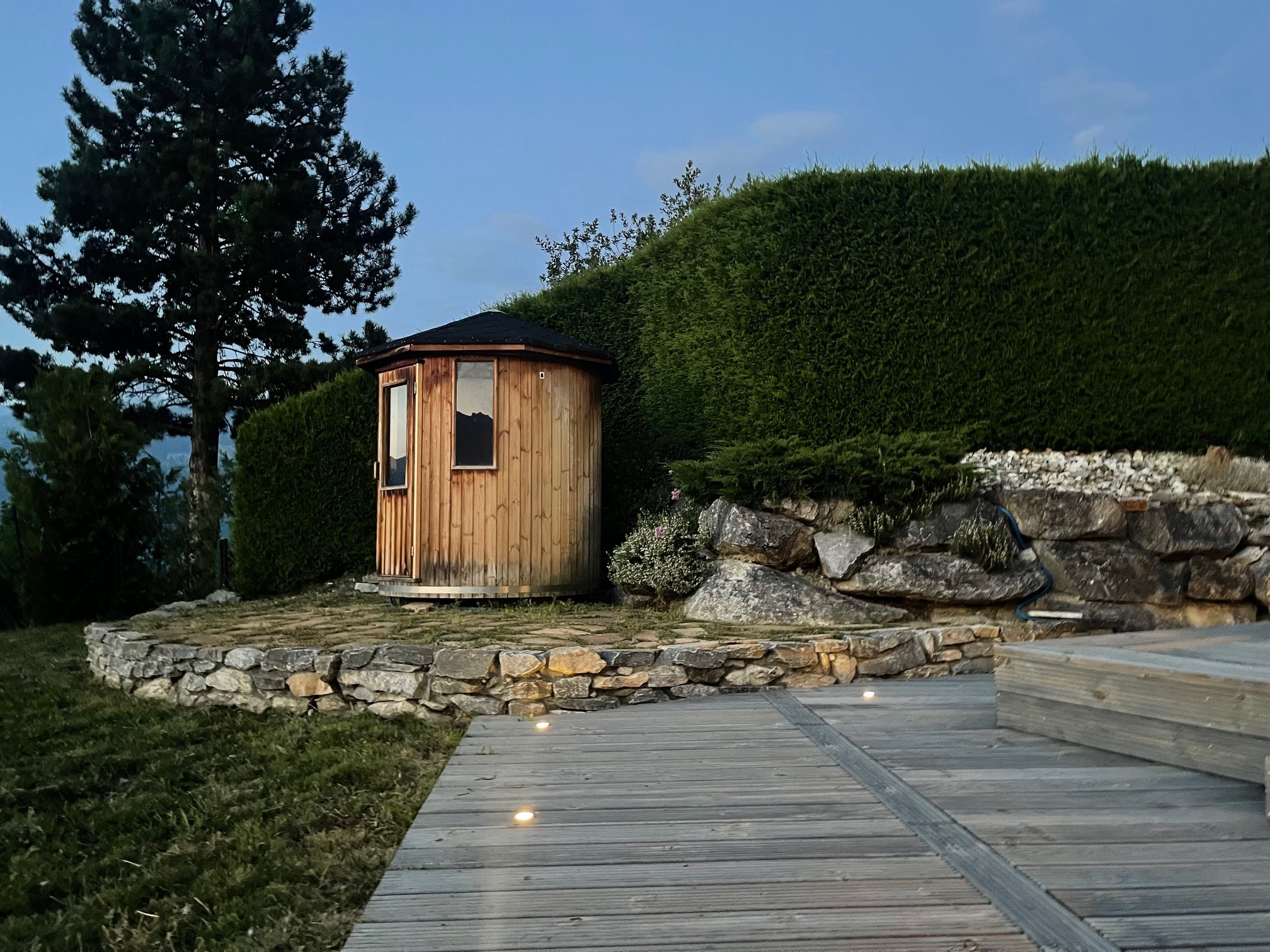 Exterior view 2
