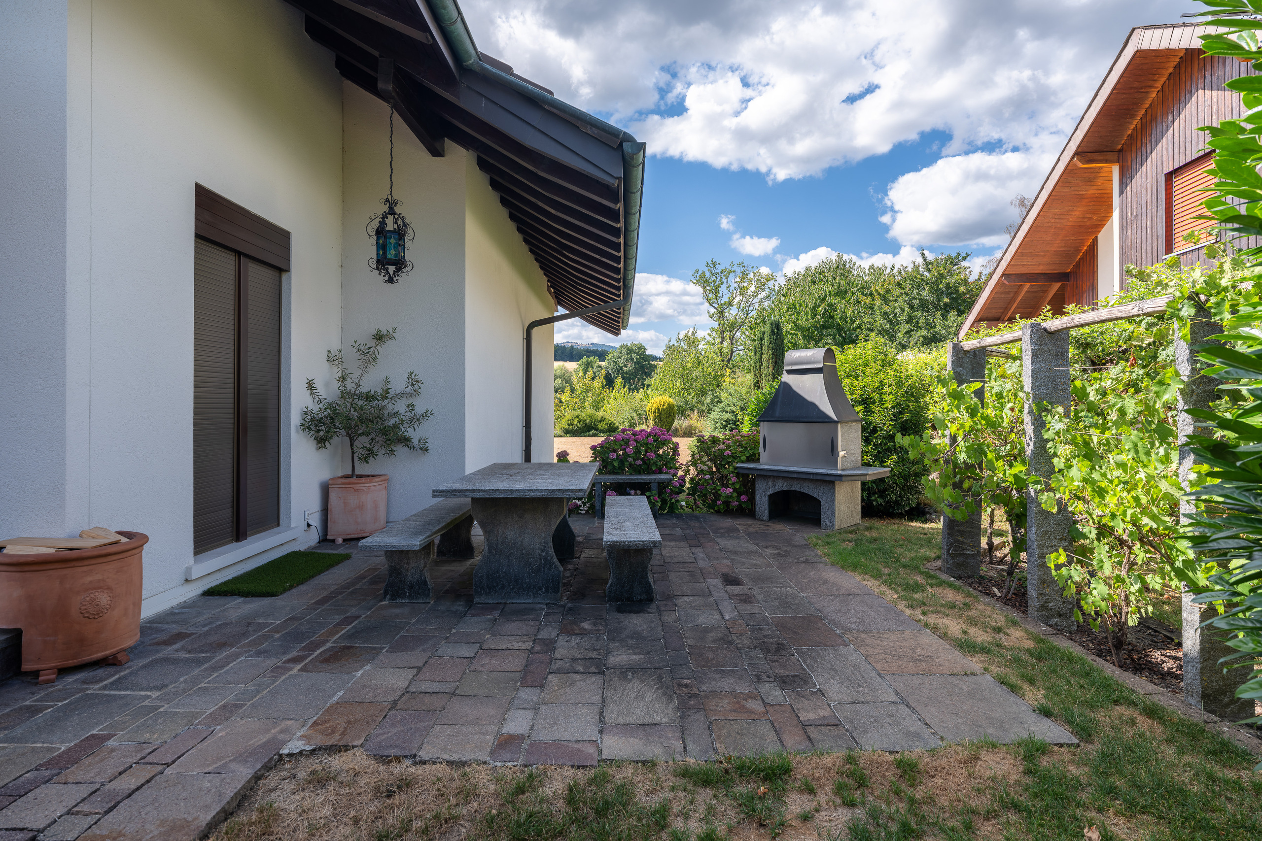 GRILLPLATZ OSTSEITIG