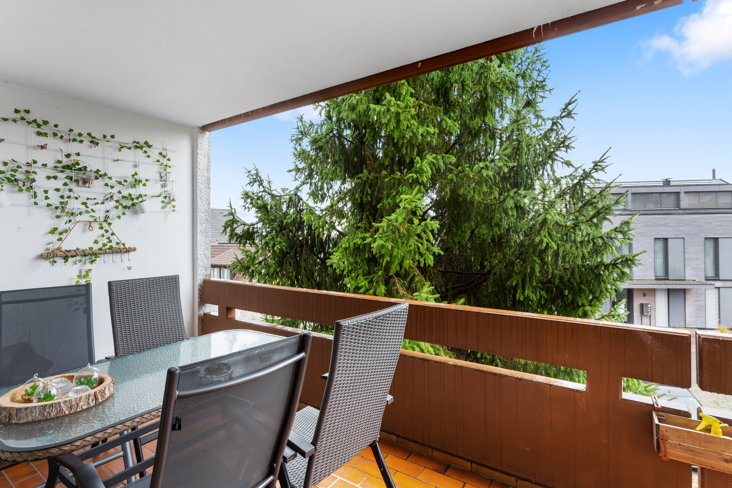 Der sonnenverwöhnte Balkon. Der sonnenverwöhnte Balkon.