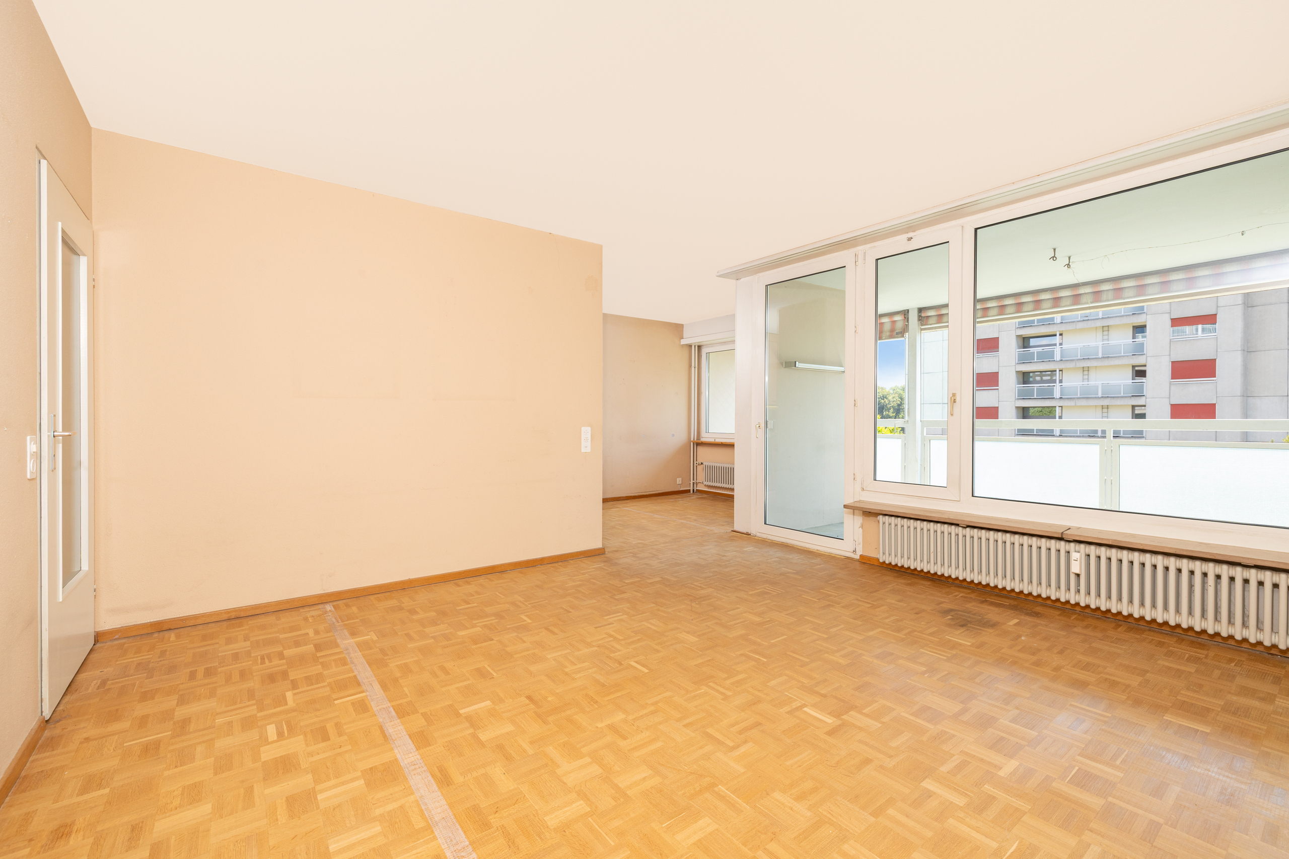 Interior view 4