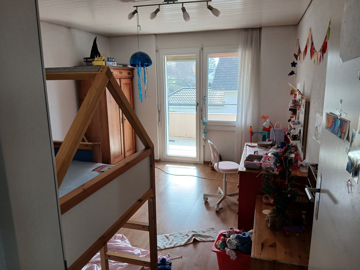 Photo 6