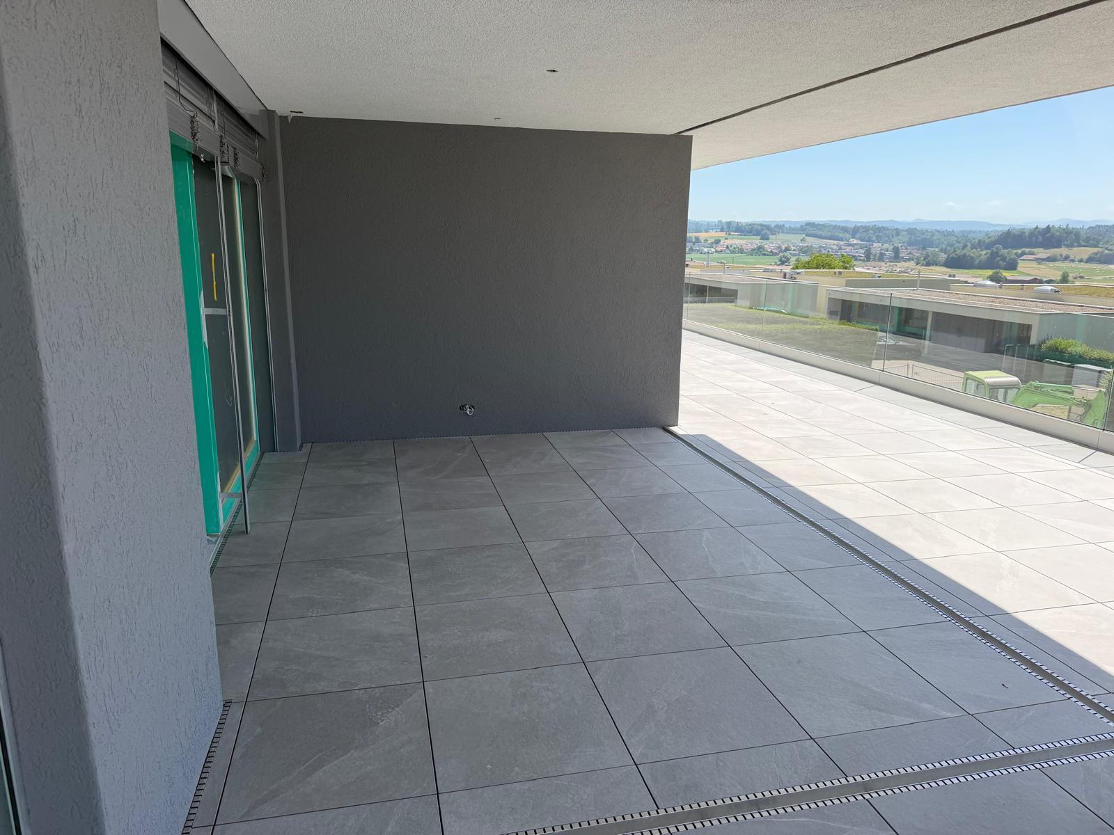 Exterior view 2
