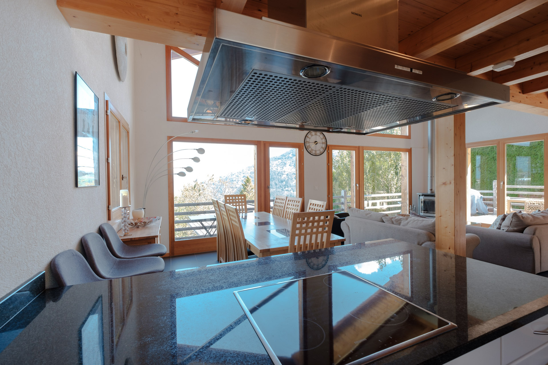 Interior view 4
