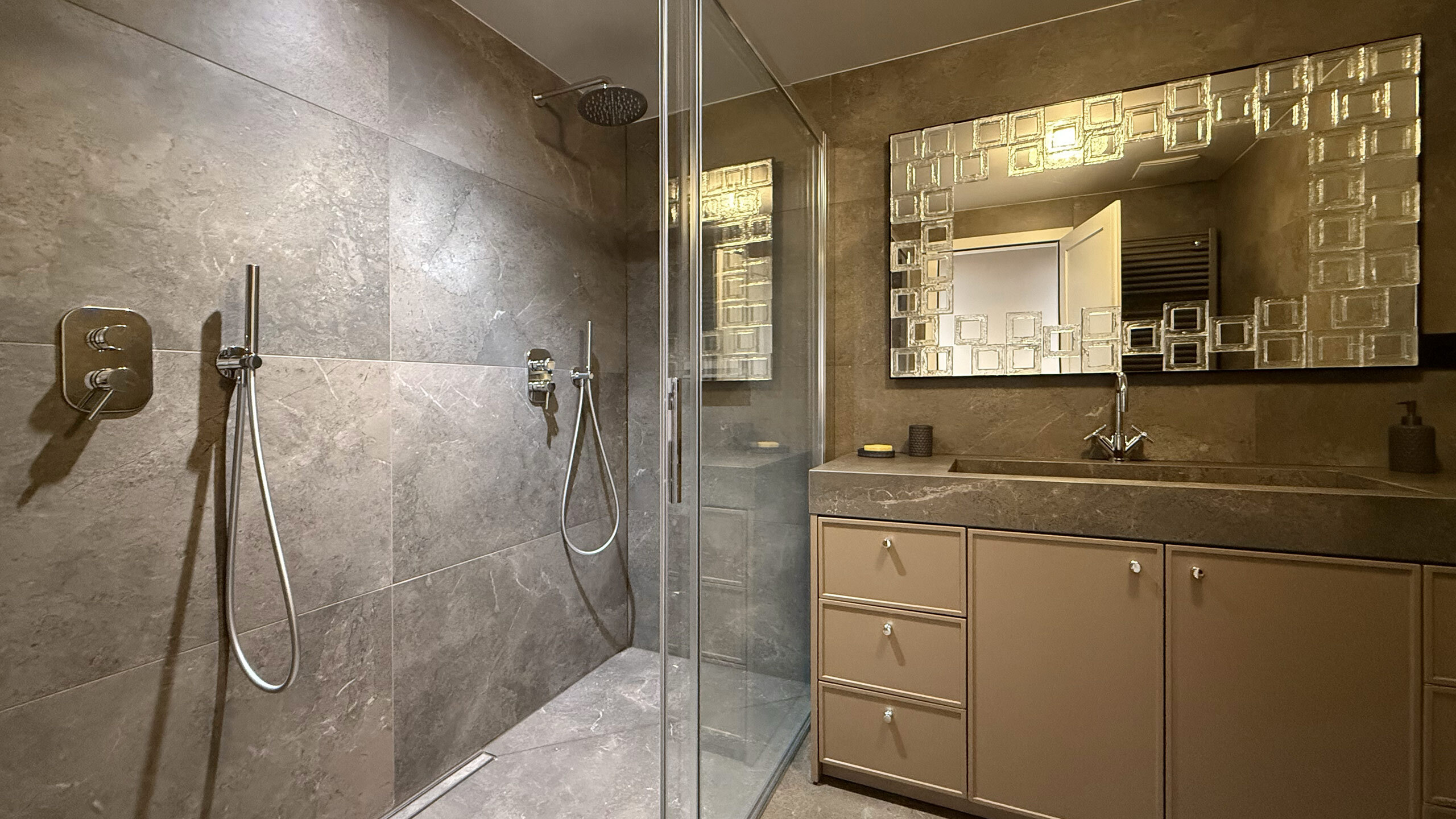 Shower room Shower room