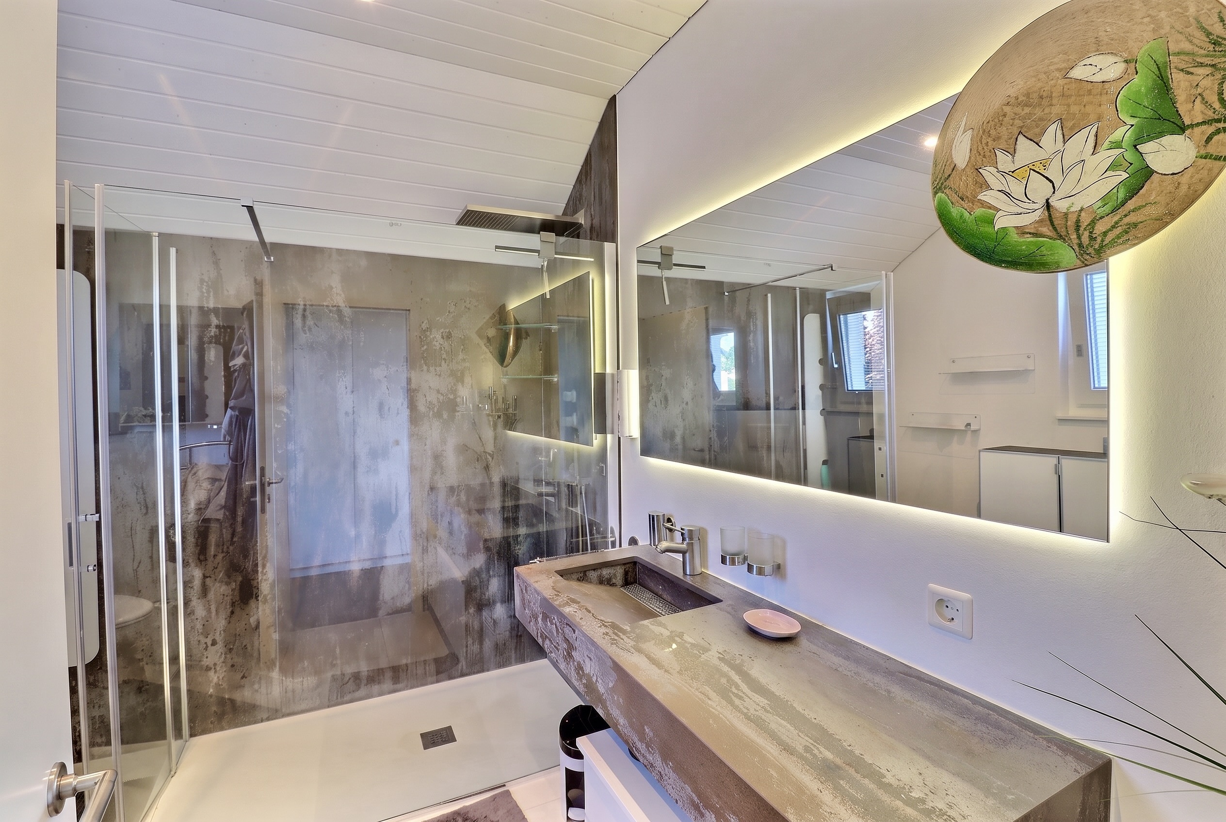 Interior view 8