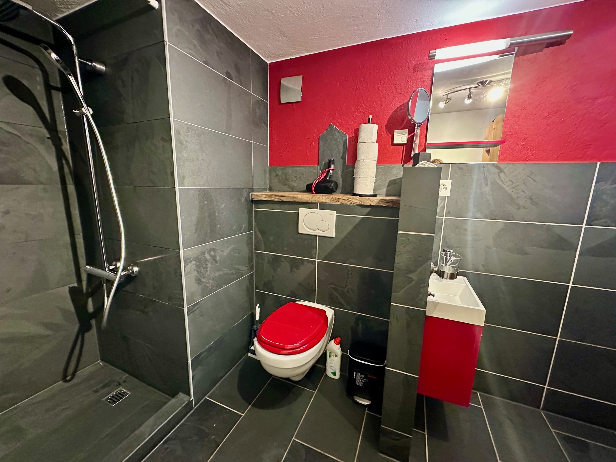 Interior view 10