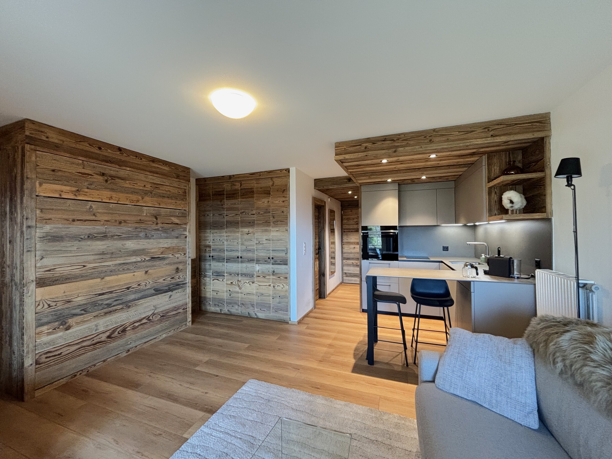 Interior view 2