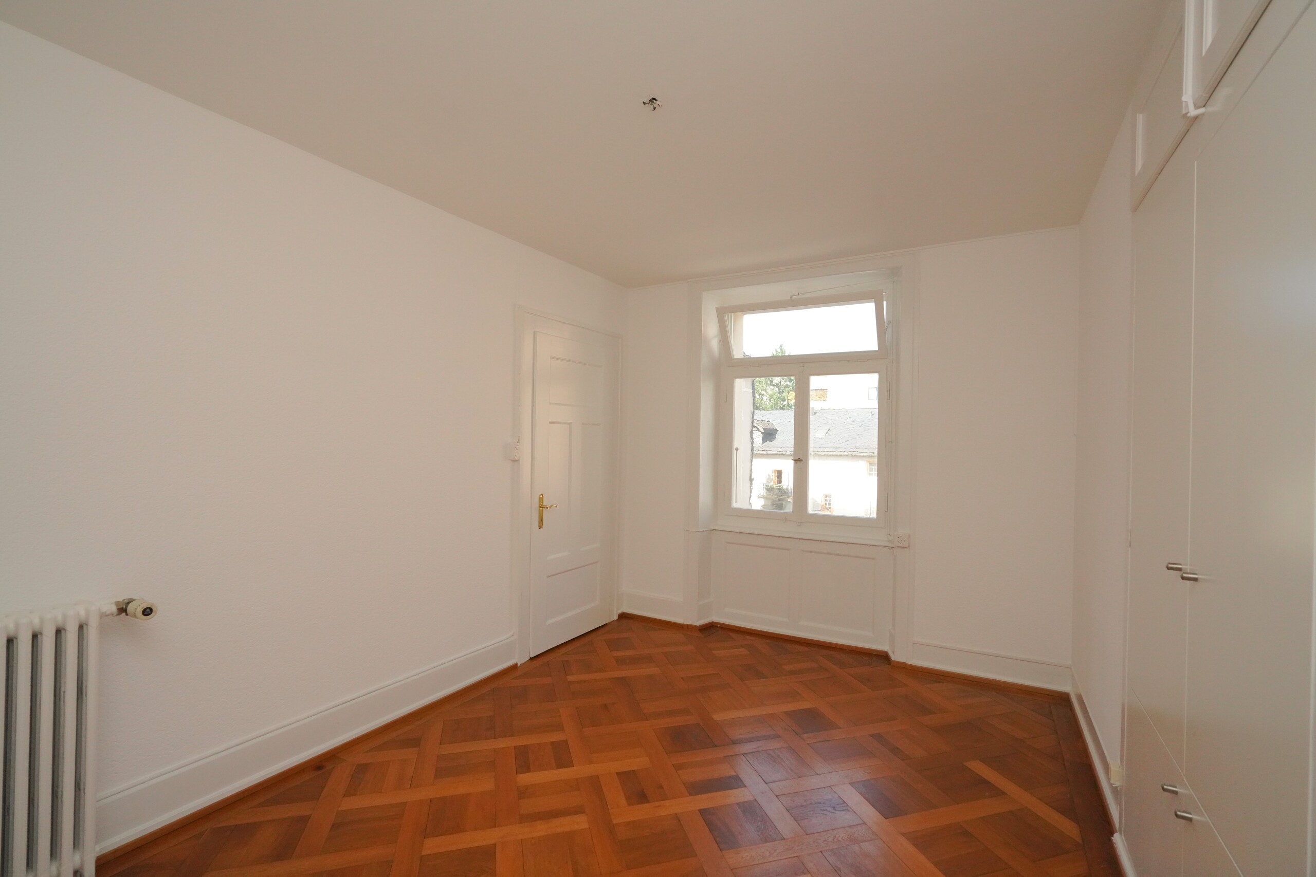 Interior view 8