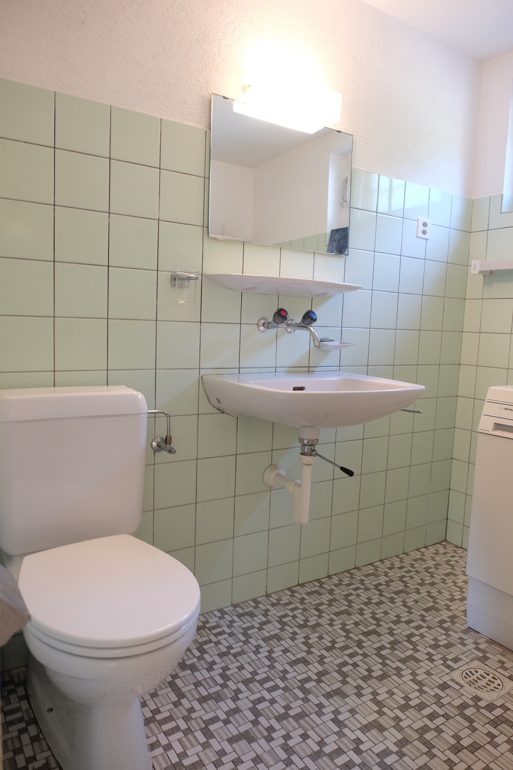 Waschküche mit Toilette beim Bastelzimmer Waschküche mit Toilette beim Bastelzimmer