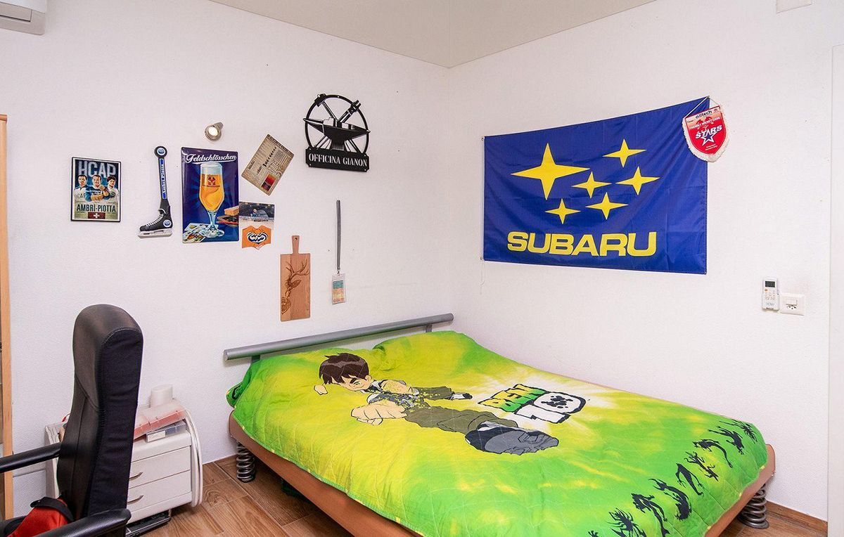Photo 12
