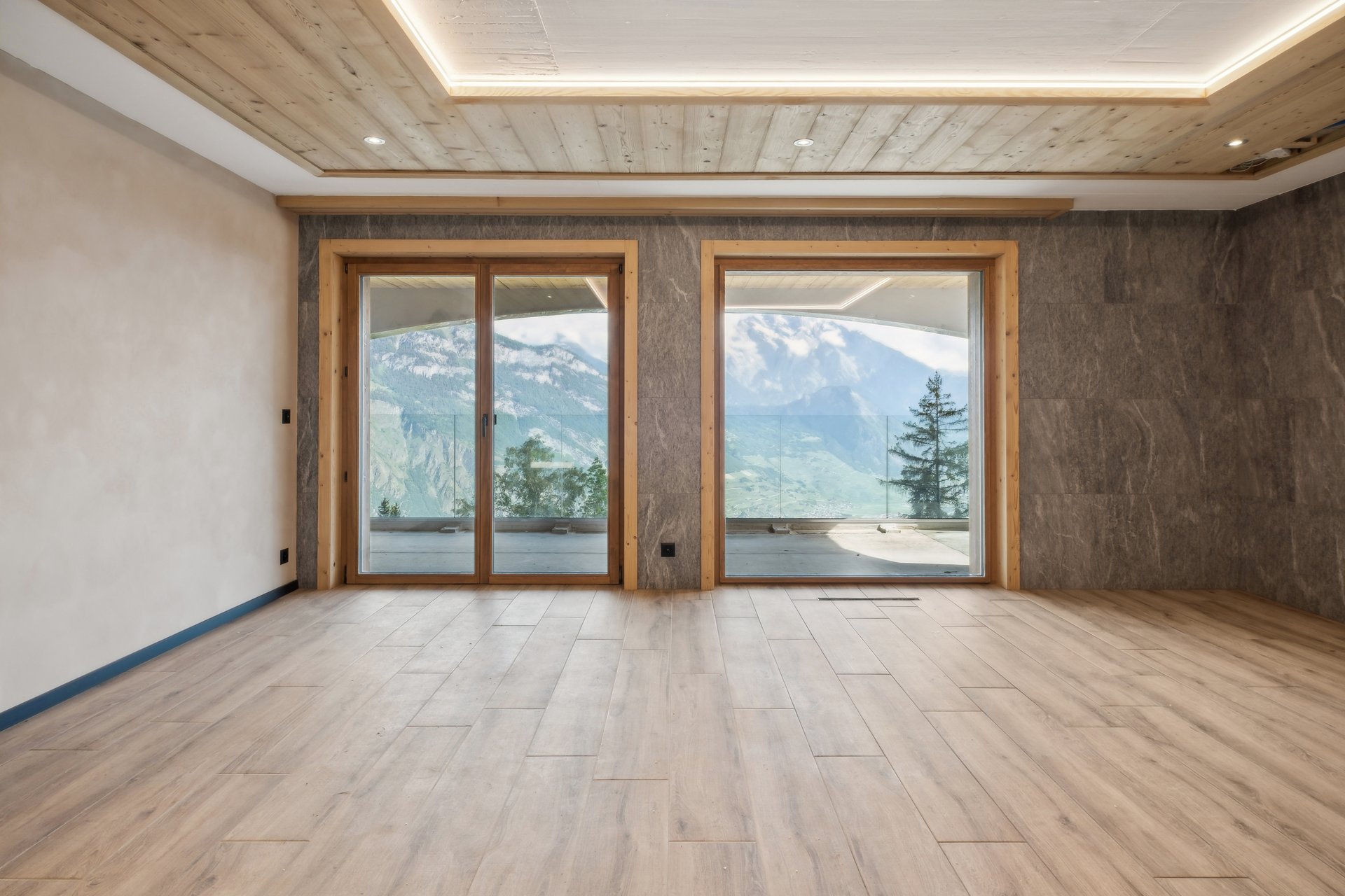 Salon - séjour app.témoin similaire terminé en standing +