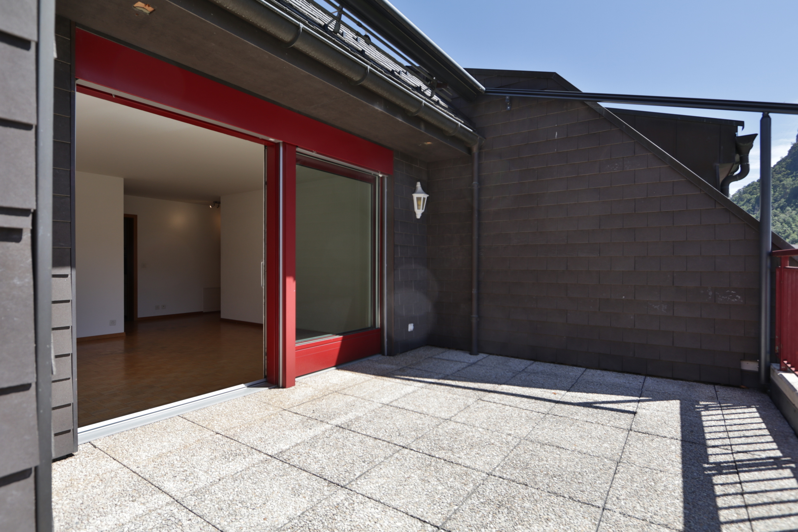Exterior view 3