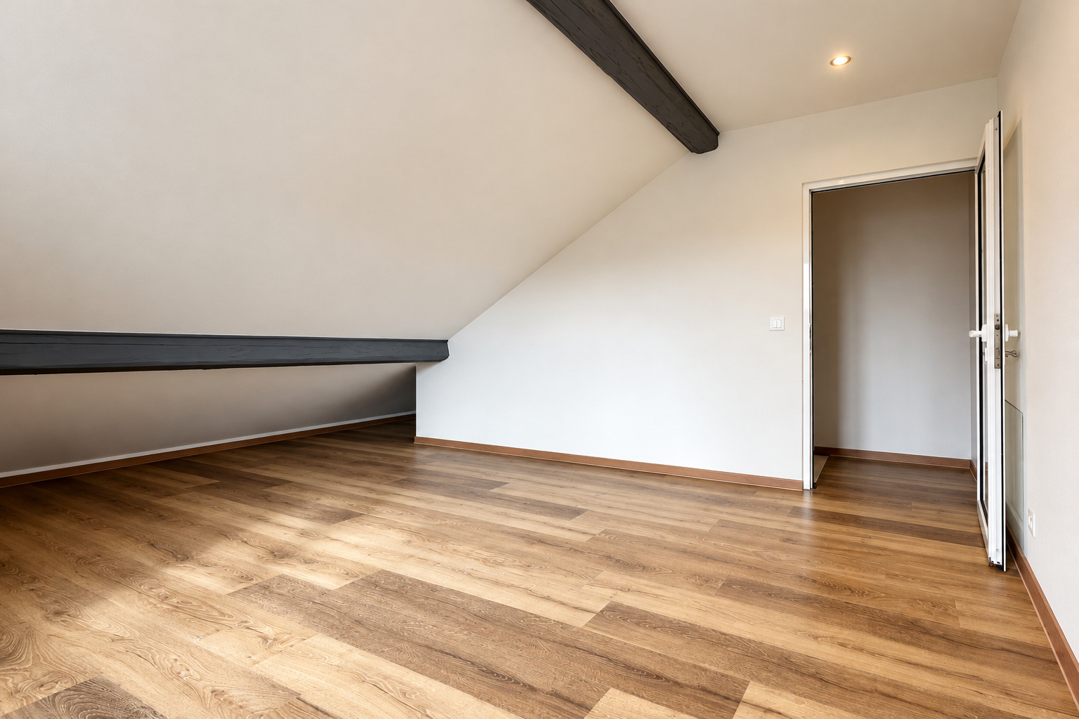 Interior view 6