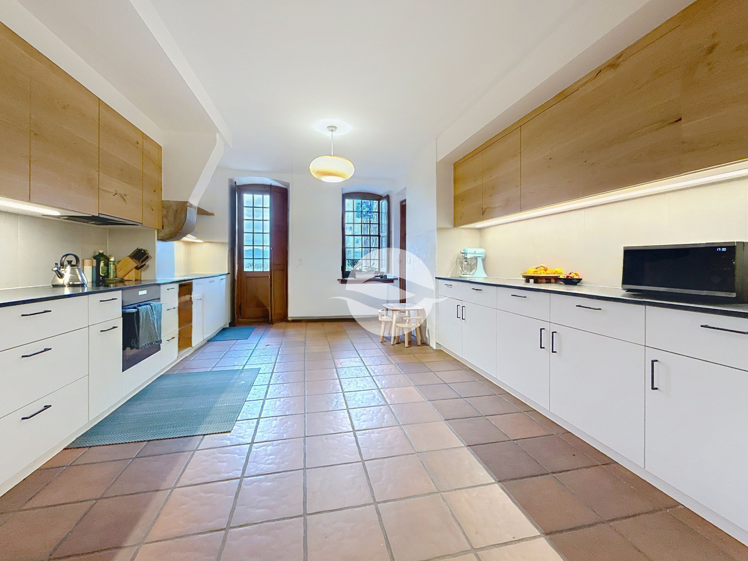 Cuisine accès terrasse