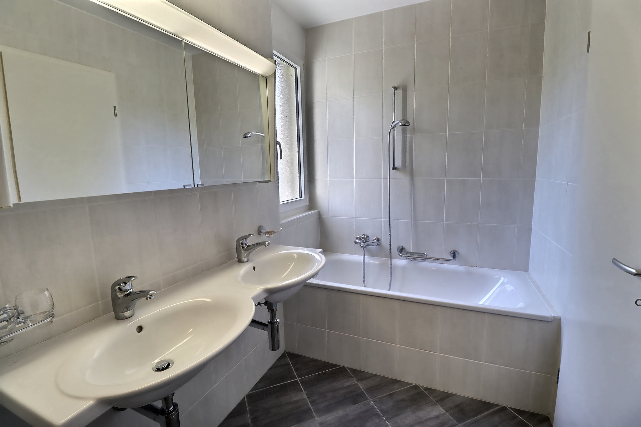 Salle-de-bains/WC Salle-de-bains/WC