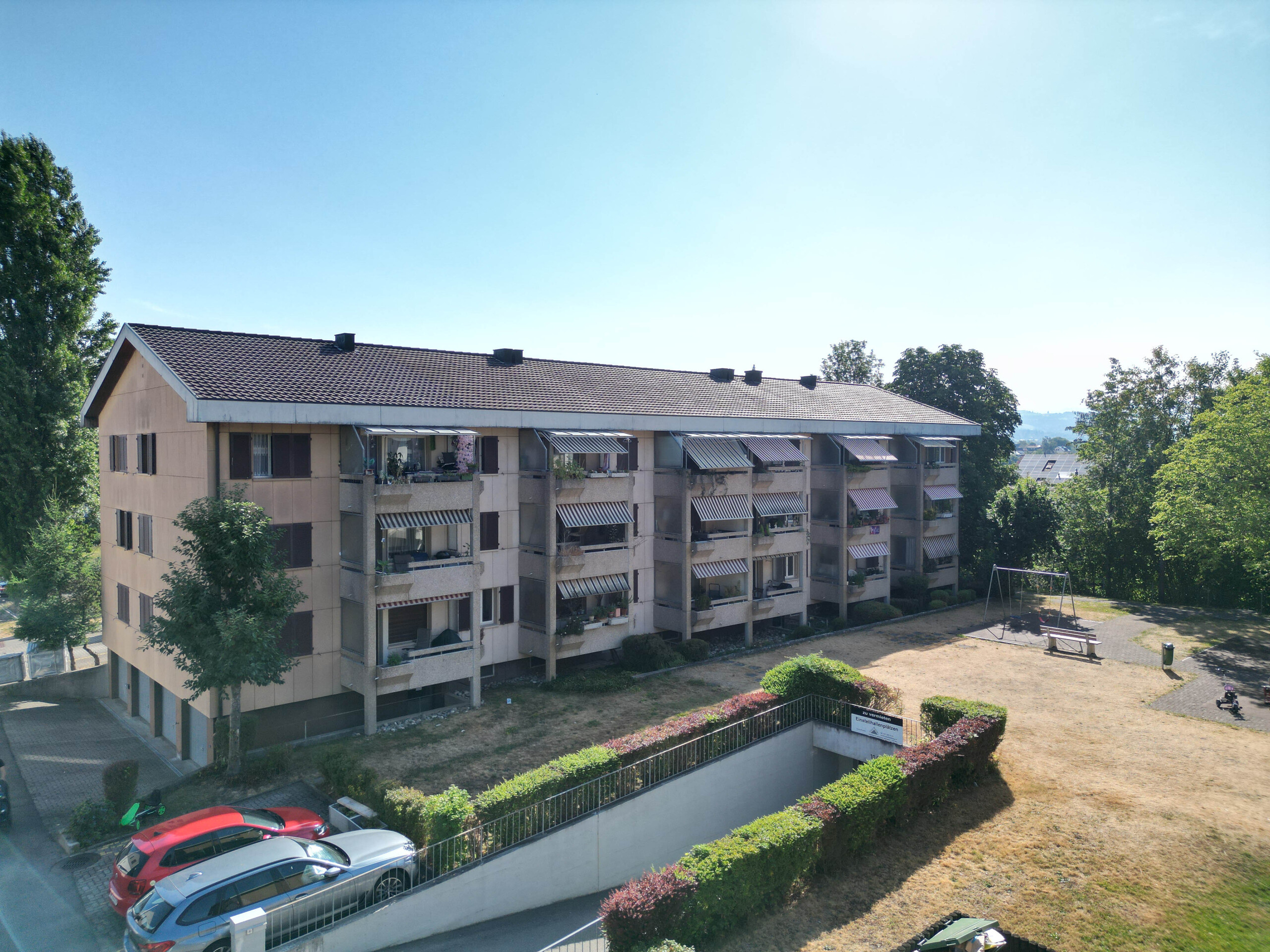 Exterior view 4