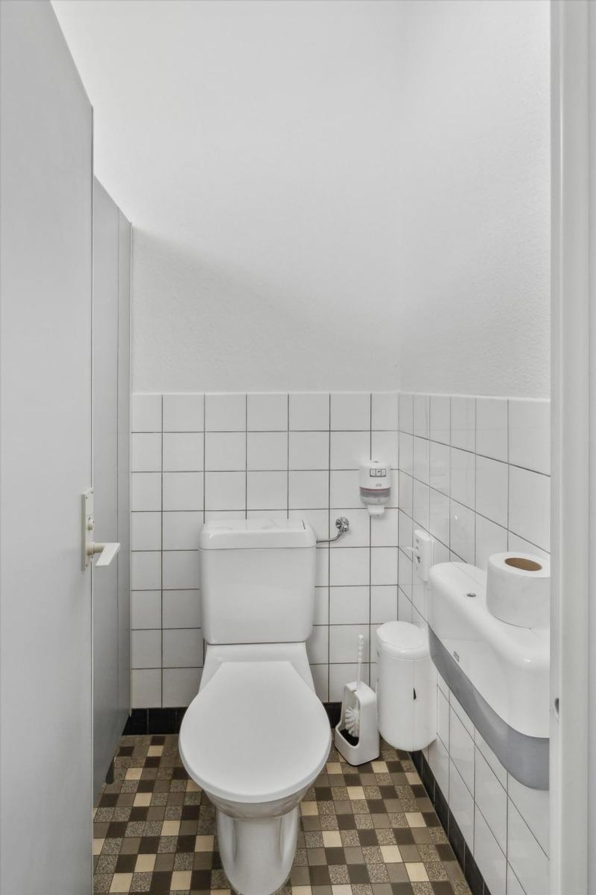 Photo 6