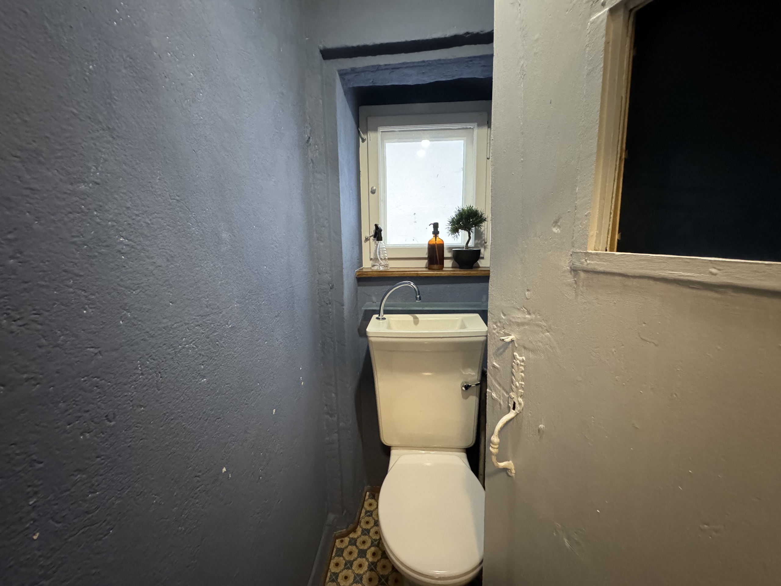 Interior view 22