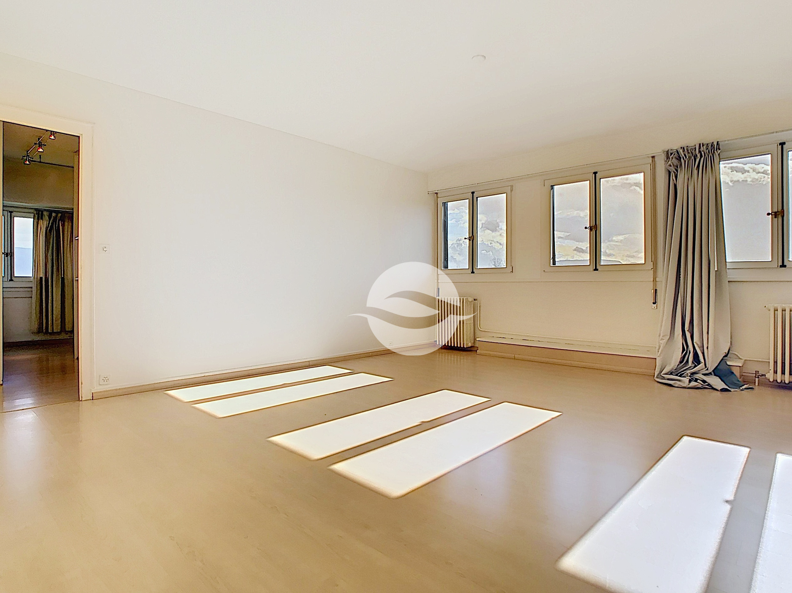 1er : 3ème Chambre à coucher