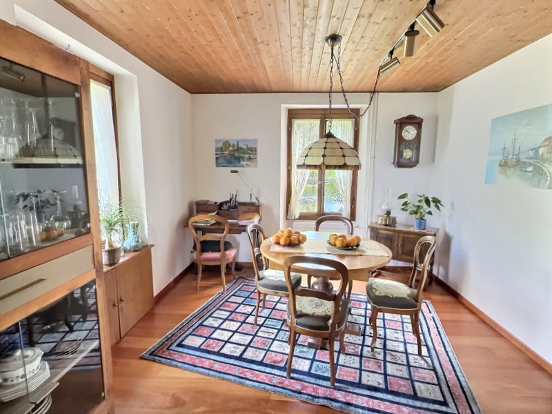 Interior view 5