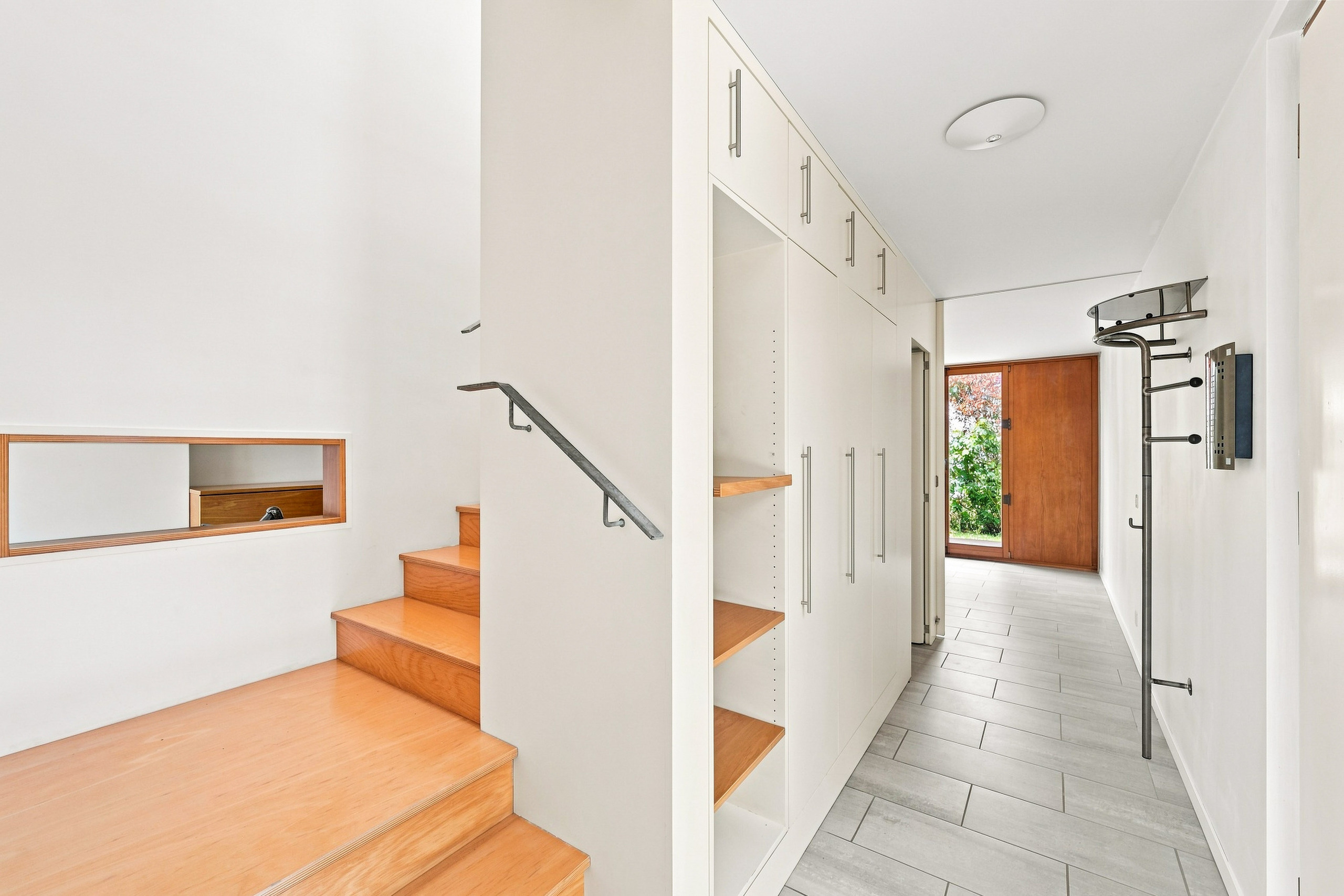 Interior view 7