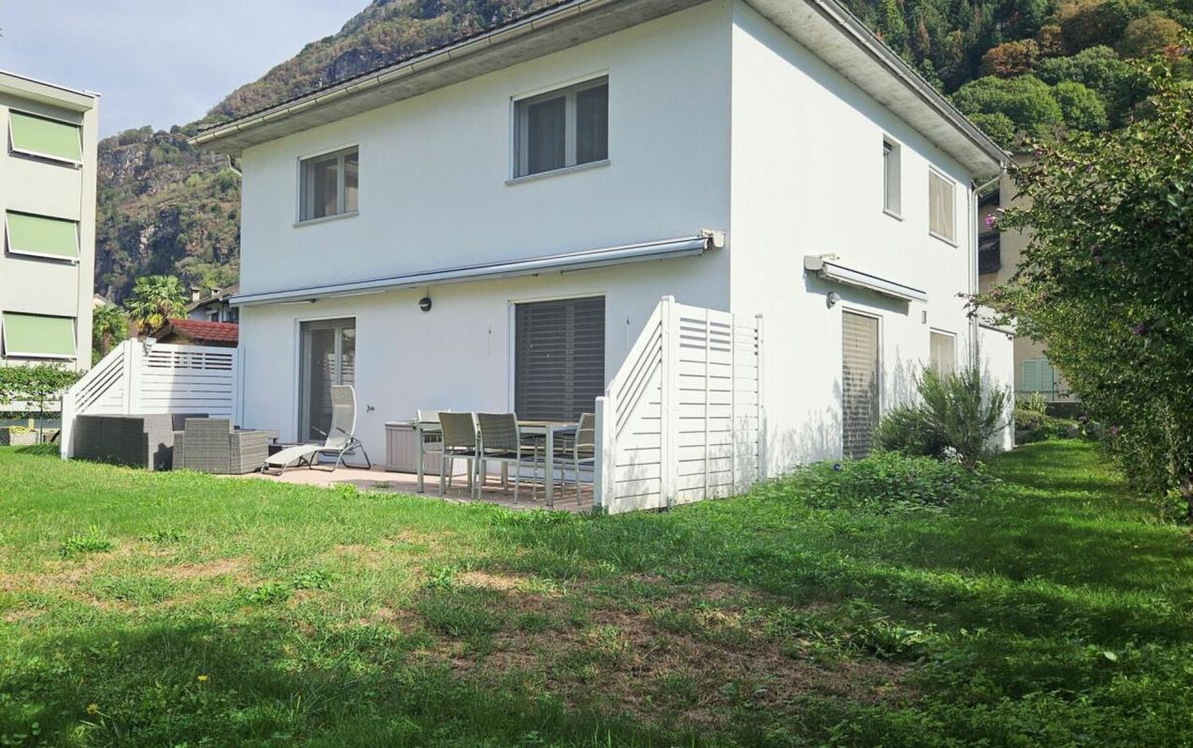 Firstview