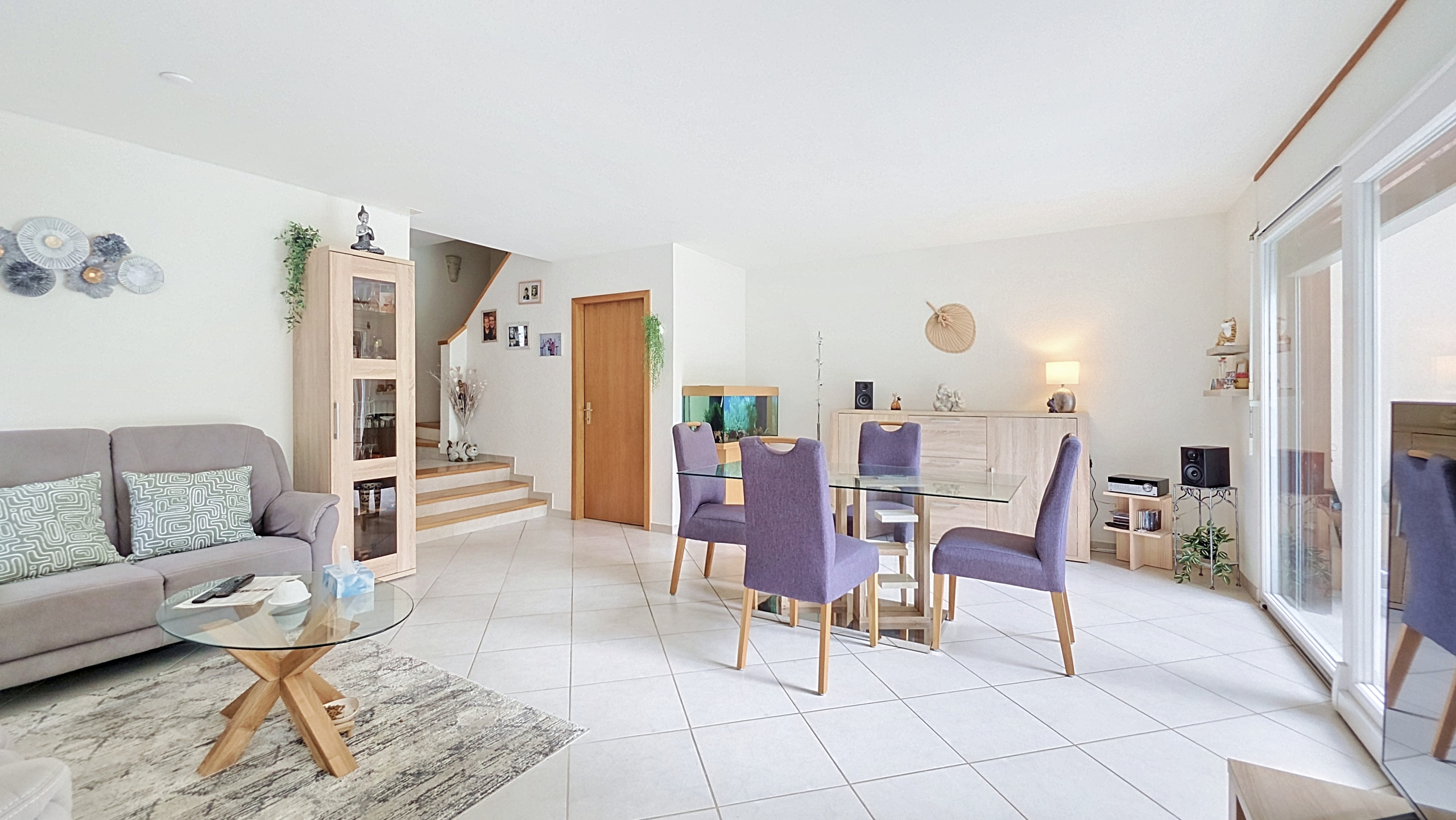 Séjour / salle à manger - rez inférieur Séjour / salle à manger - rez inférieur