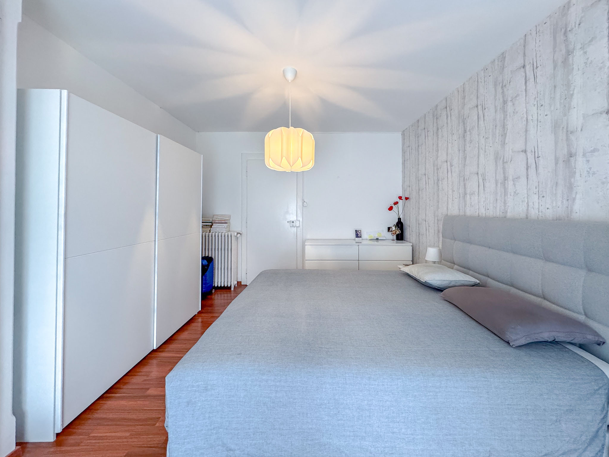 Rez supérieur - appartement de 5 pièces